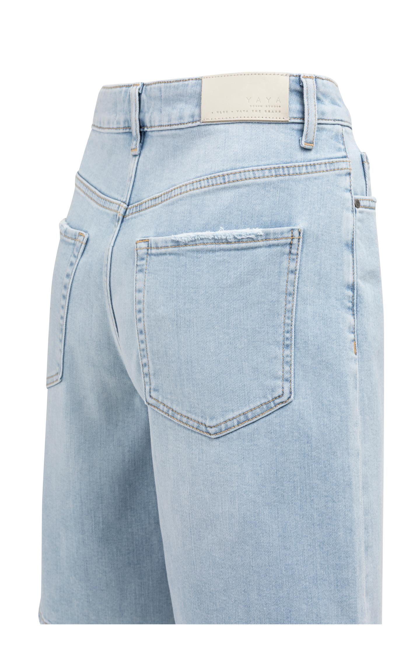 Denim bermuda shorts with regular fit