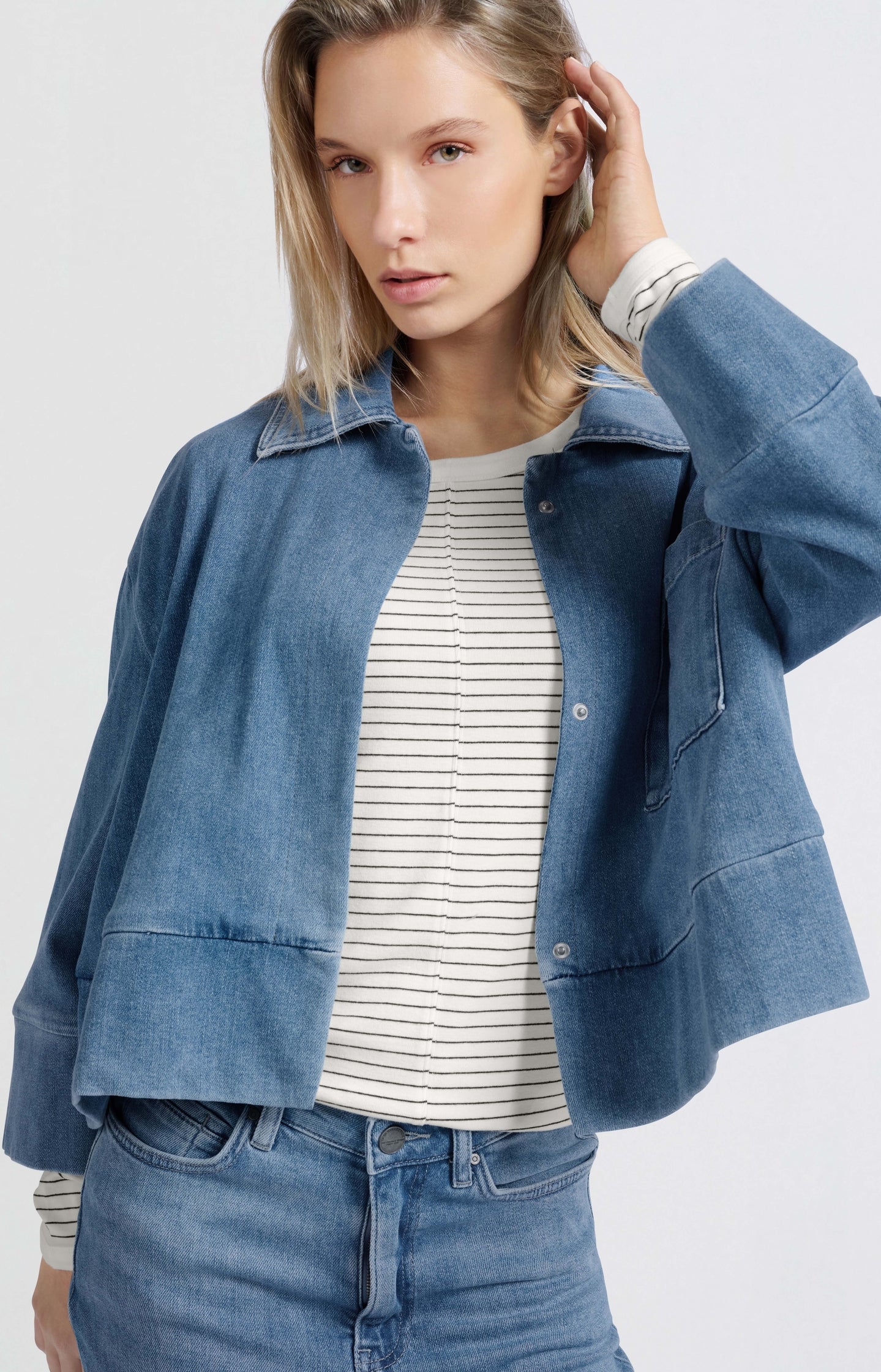 Denim jacket with oversized fit and pocket detail - Type: lookbook