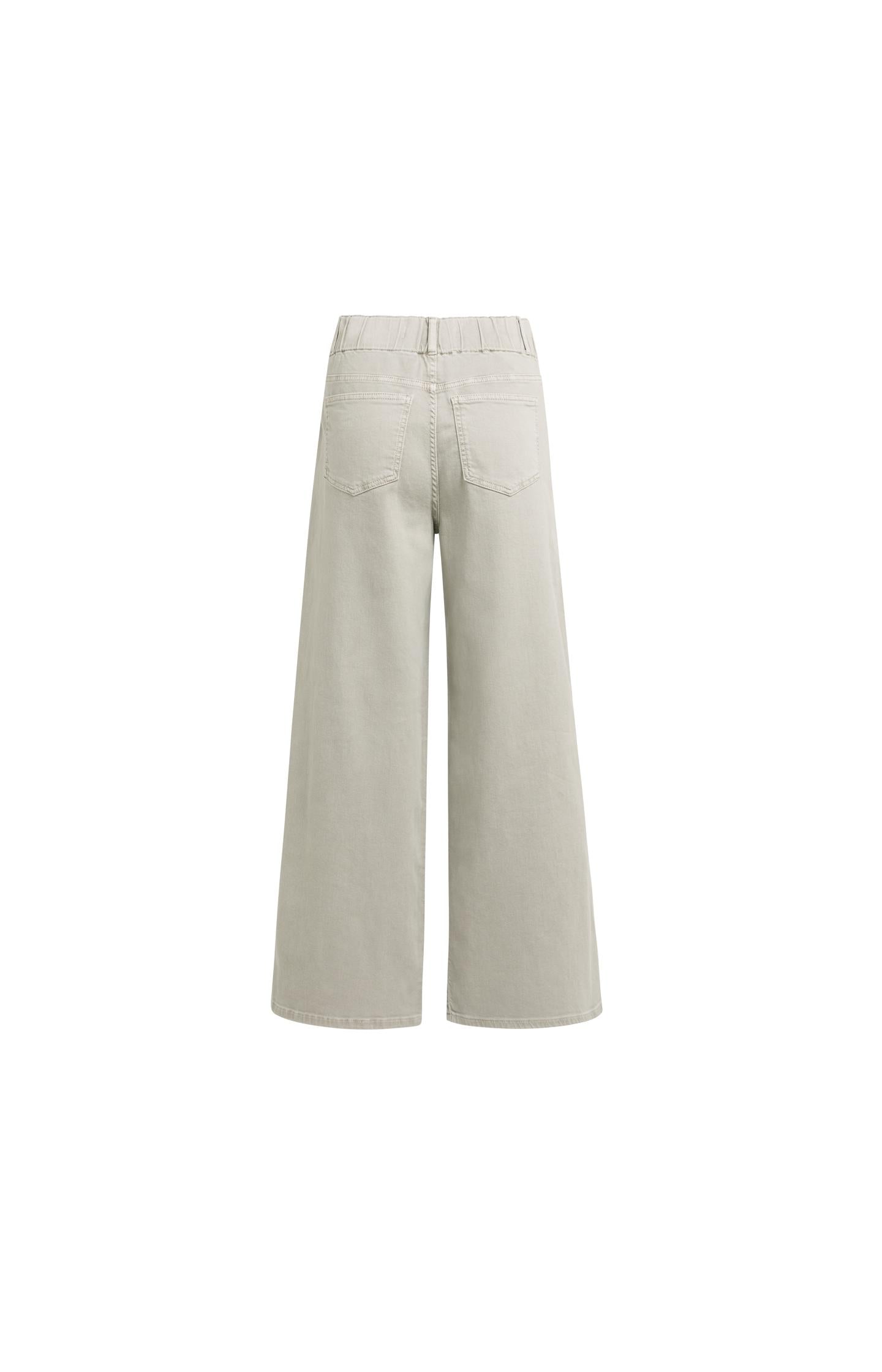 Denim jeans with wide legs and distinctive waistband (L32)