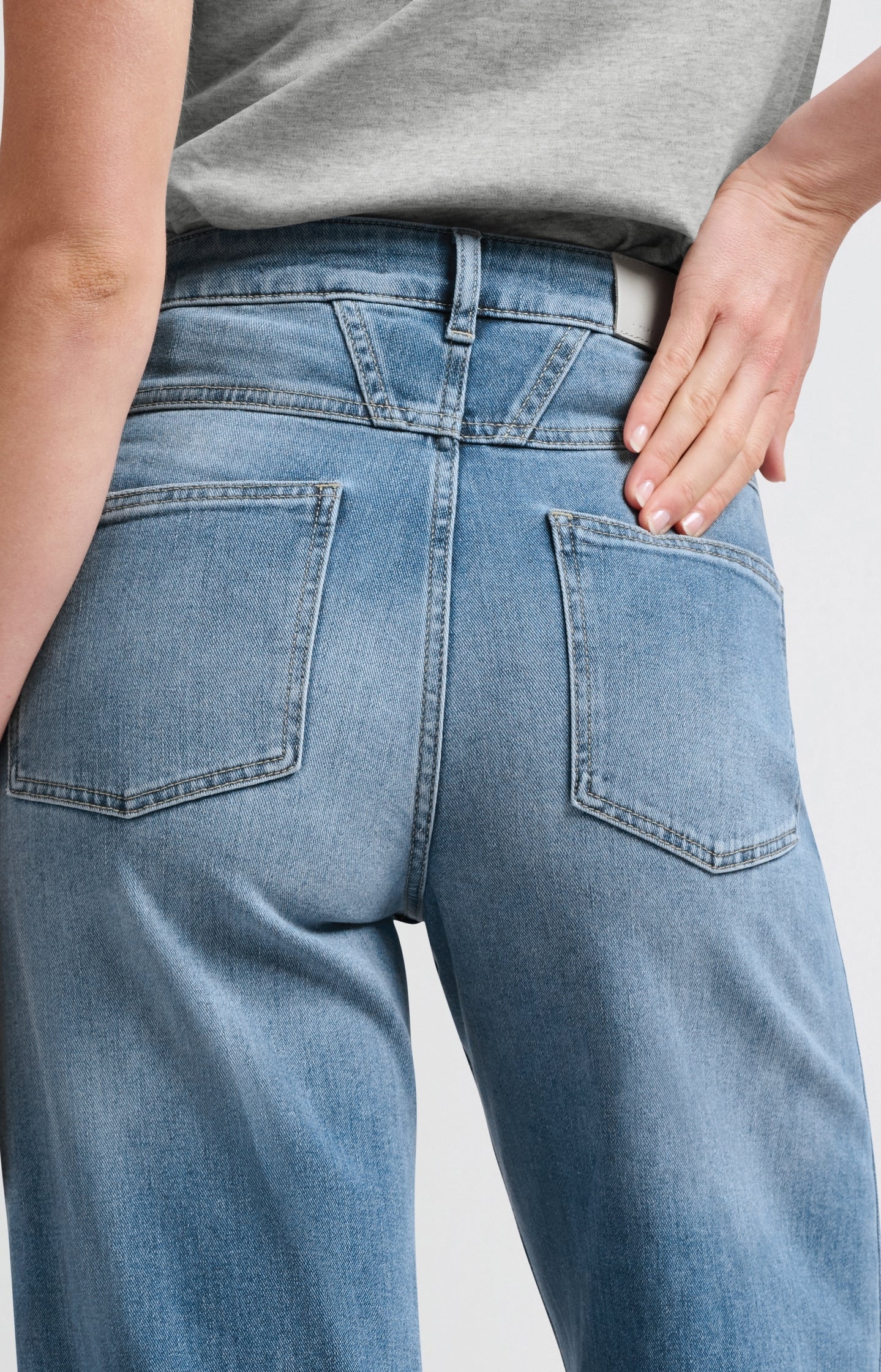 Denim trousers with extra wide legs and high waist - L34