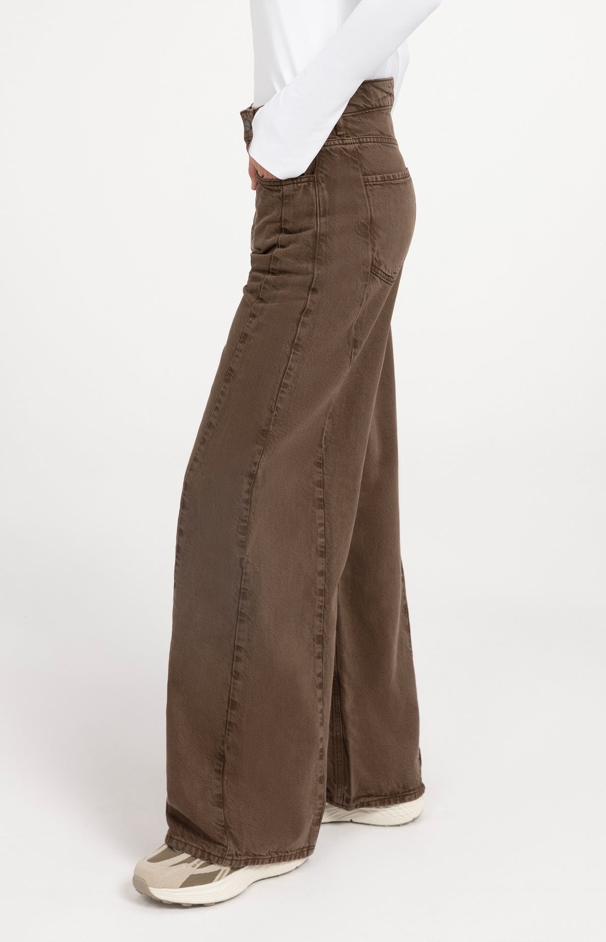 Denim with high waist and wide legs - L32 - Cocoa Brown
