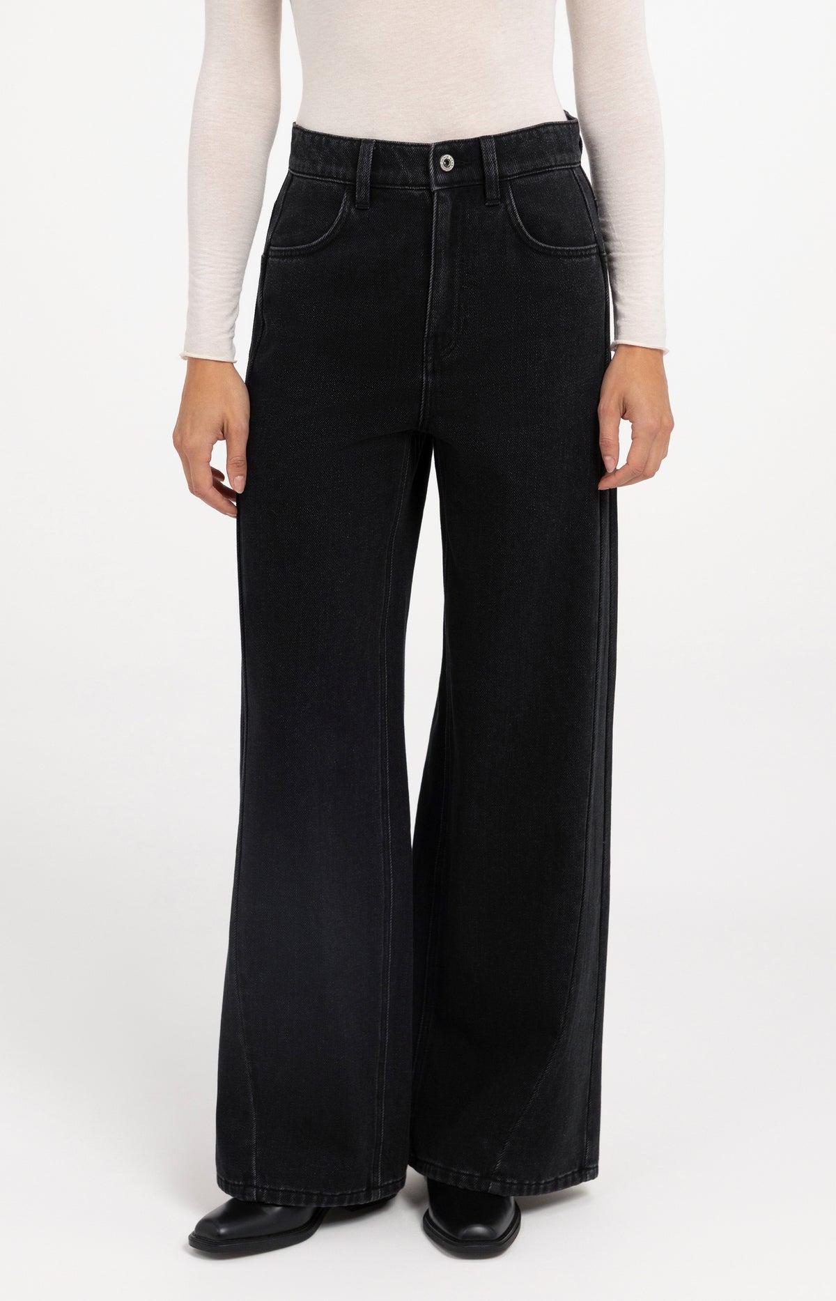 Denim with high waist and wide legs - Ln32 - Black Denim