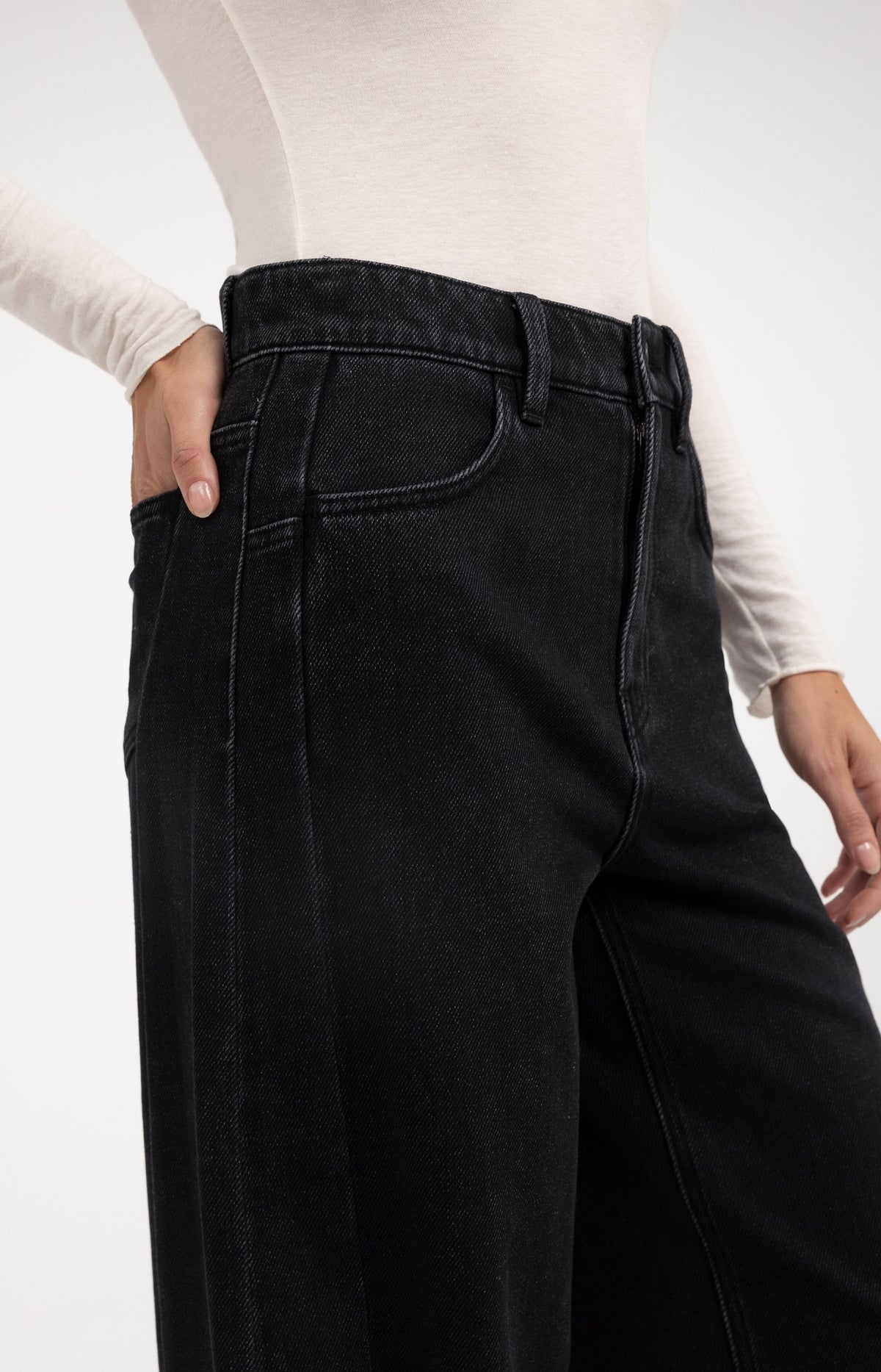 Denim with high waist and wide legs - Ln32 - Black Denim