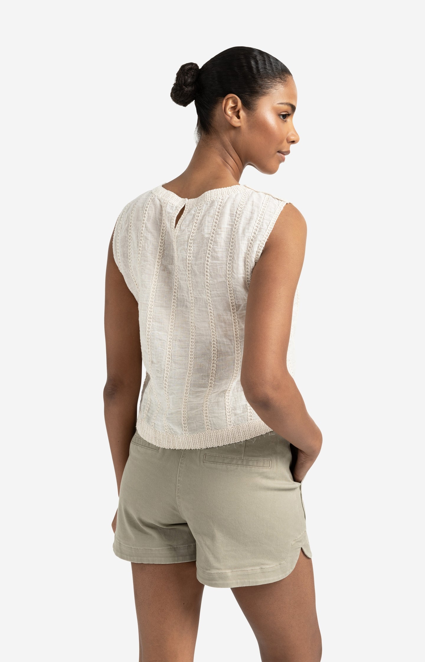 Embroidered sleeveless top with ribbed details - Type: lookbook