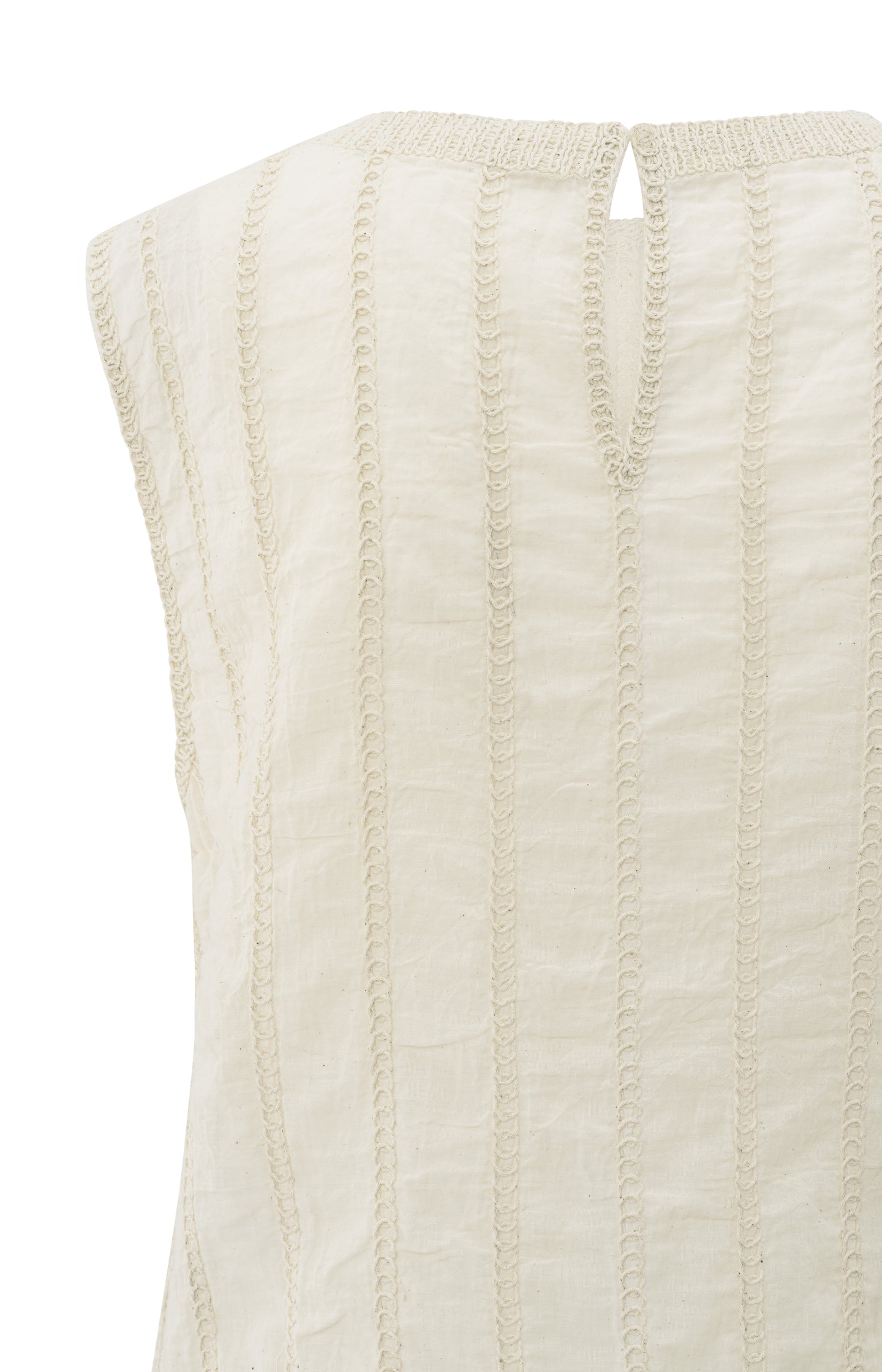 Embroidered sleeveless top with ribbed details