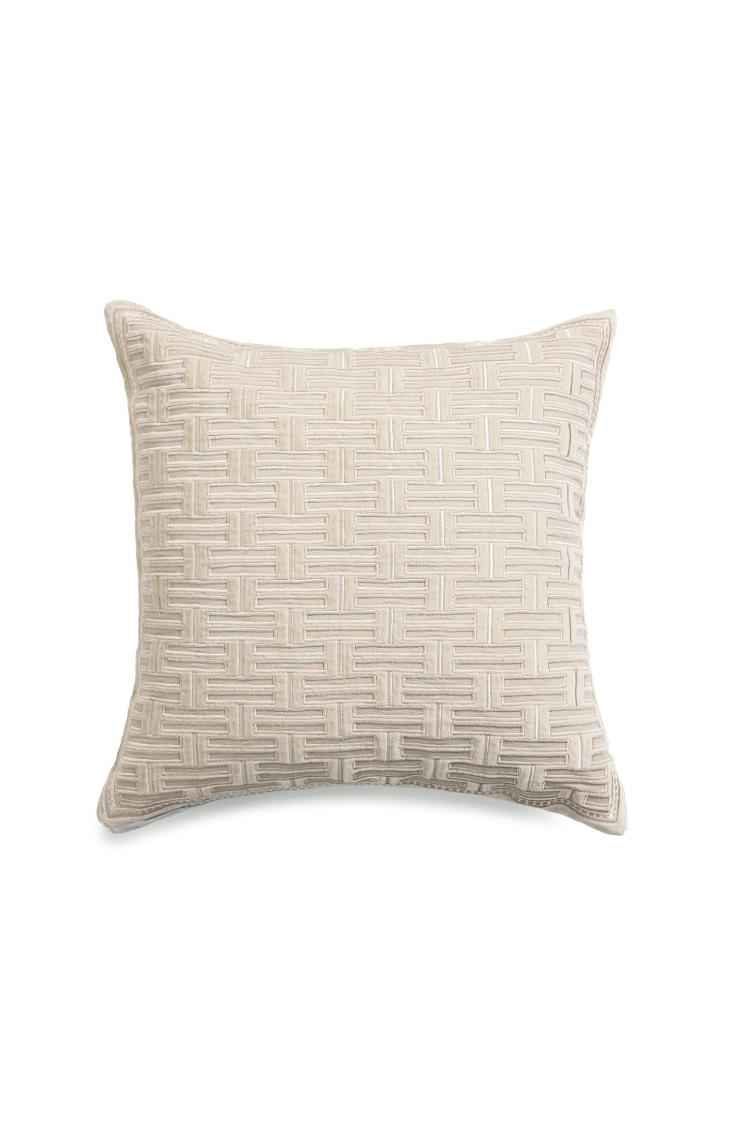 Embroidered velvet cushion - 50x50