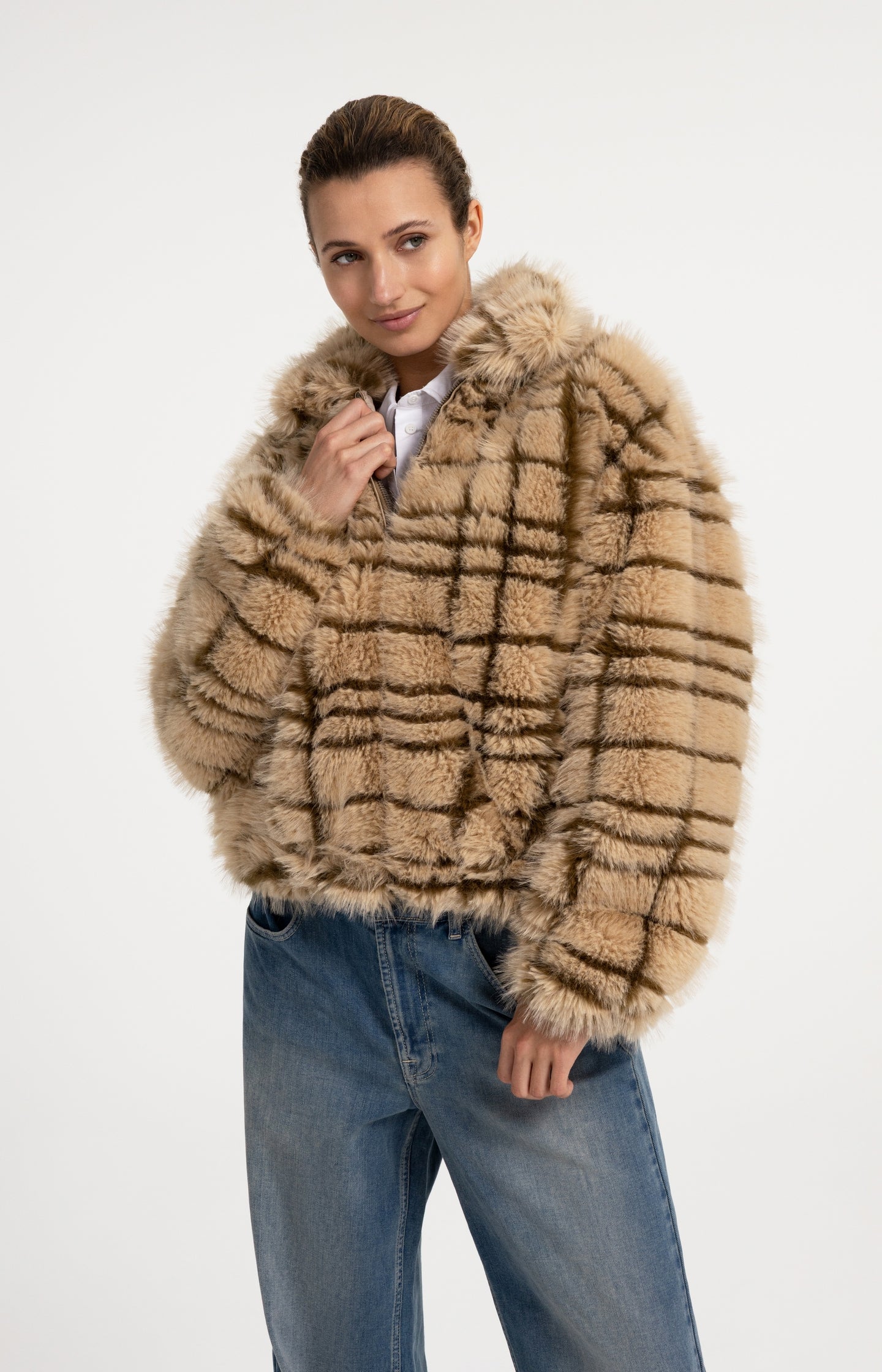 Faux fur jacket with collar and check pattern