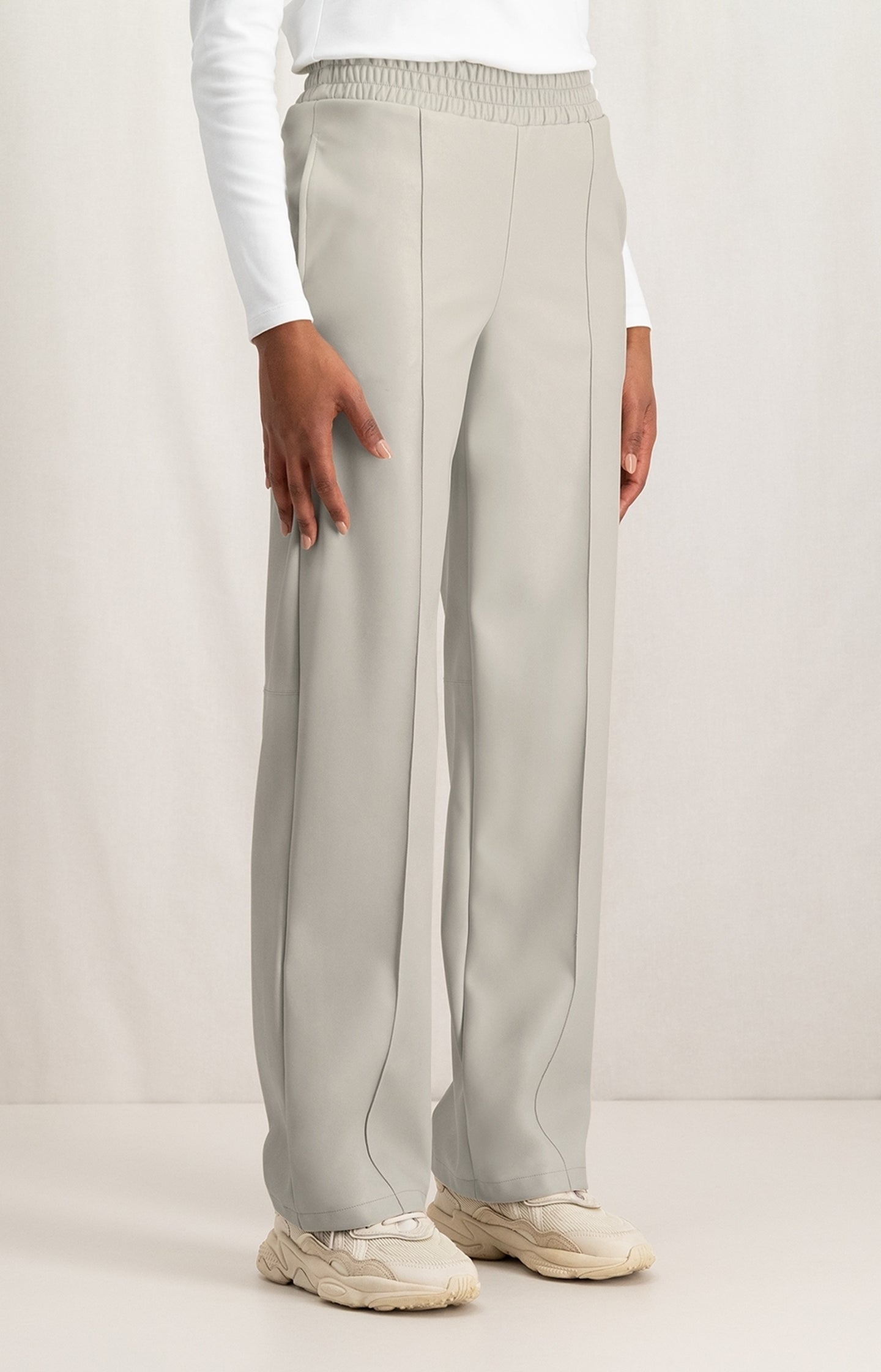 Faux leather wide leg trousers with elastic waist and pocket - Type: lookbook