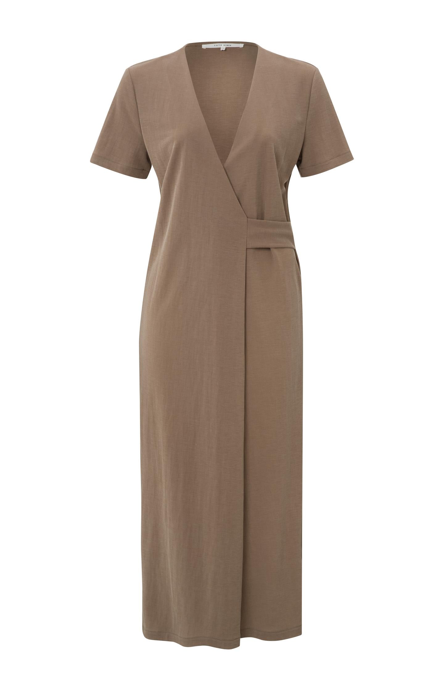 Faux wrap dress with V-neck, short sleeves an waist detail - Type: product