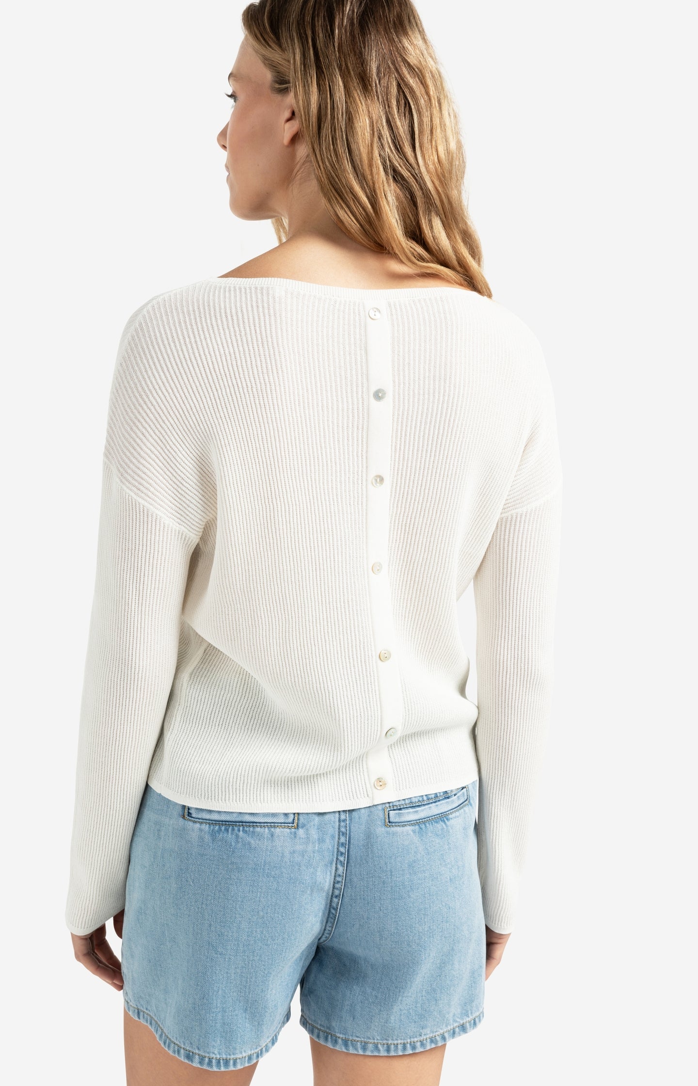 Fine knit cardigan with back button detail