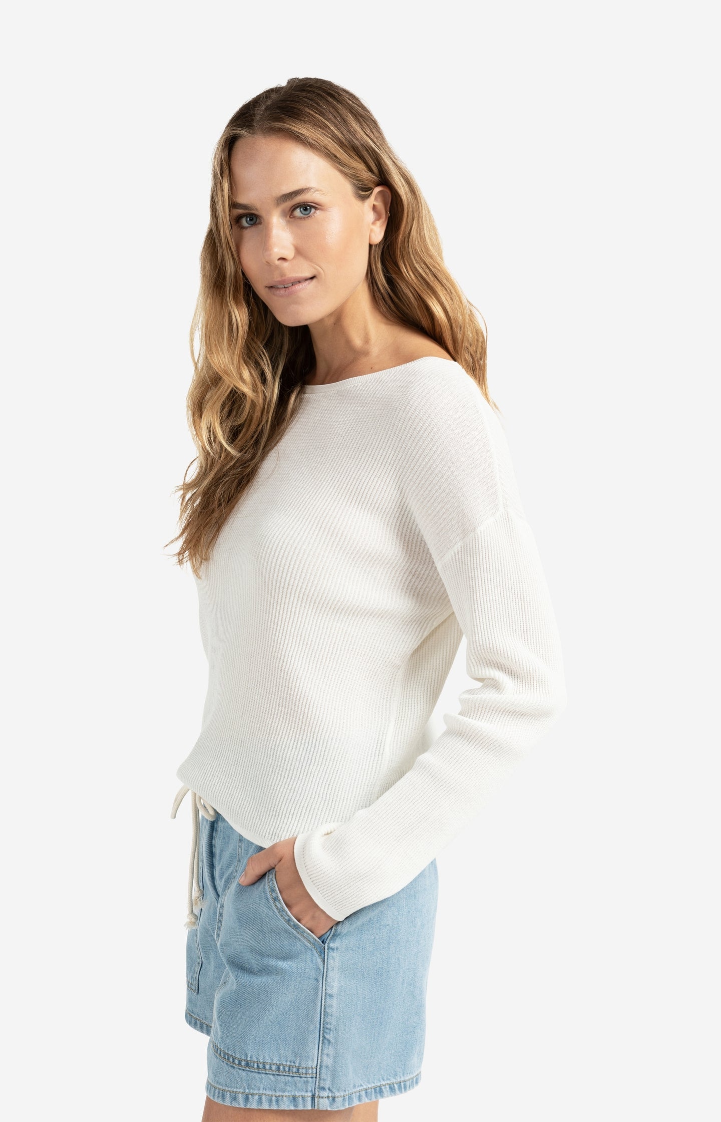 Fine knit cardigan with back button detail