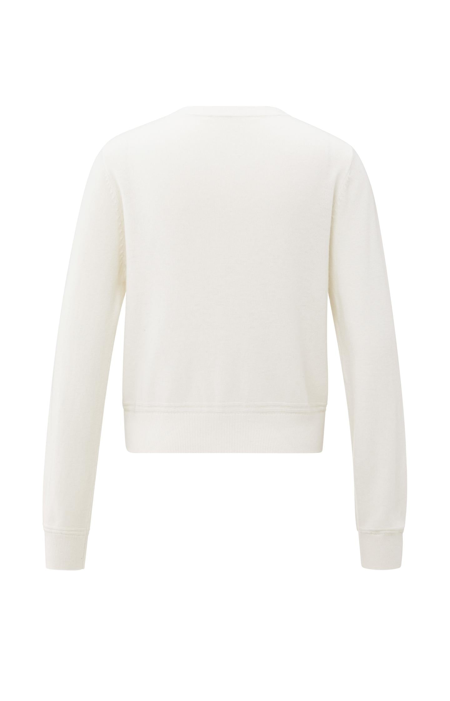 Fine knit cardigan with long sleeves and button closure