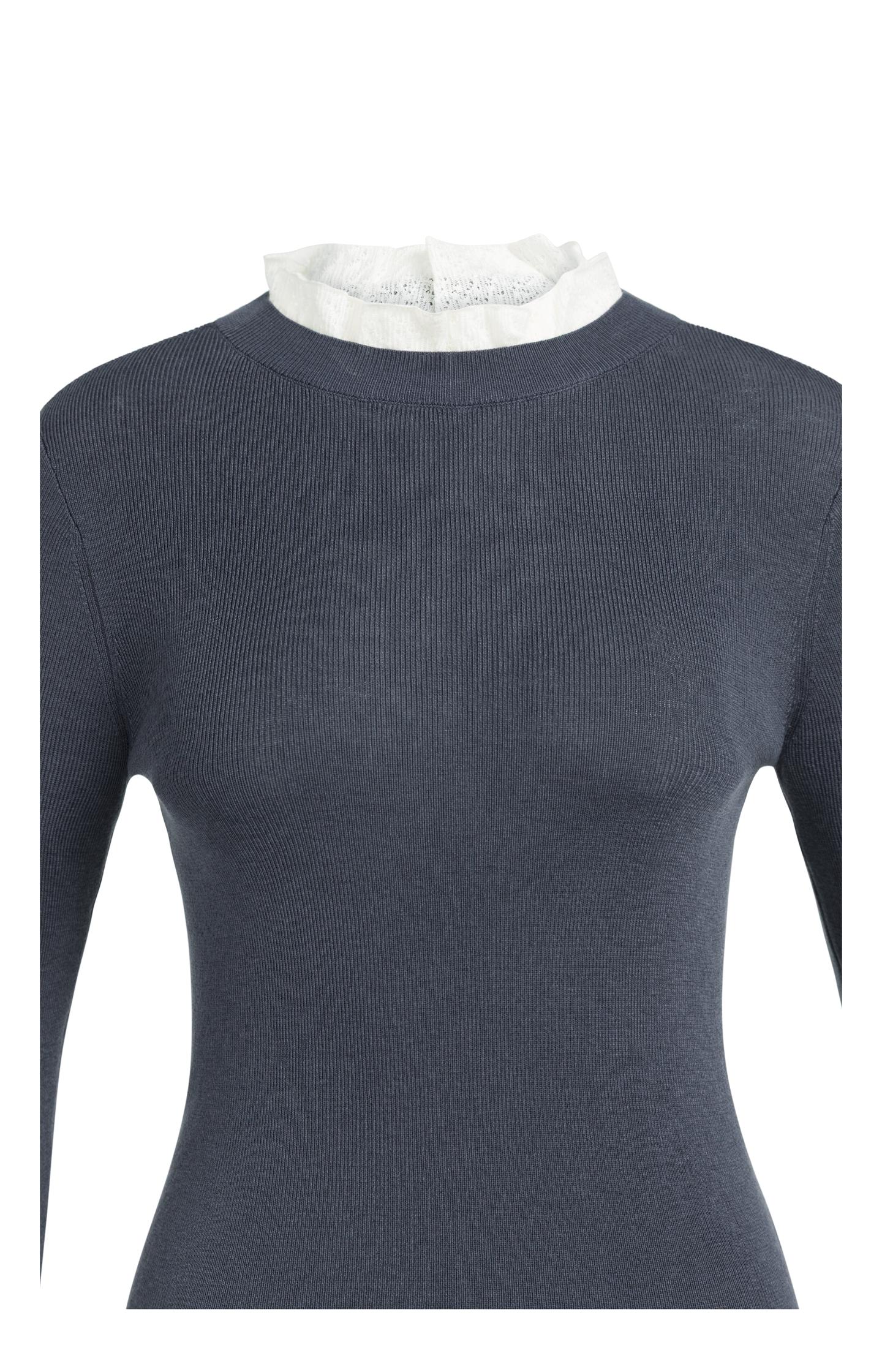 Fine knit rib top with ruffle details