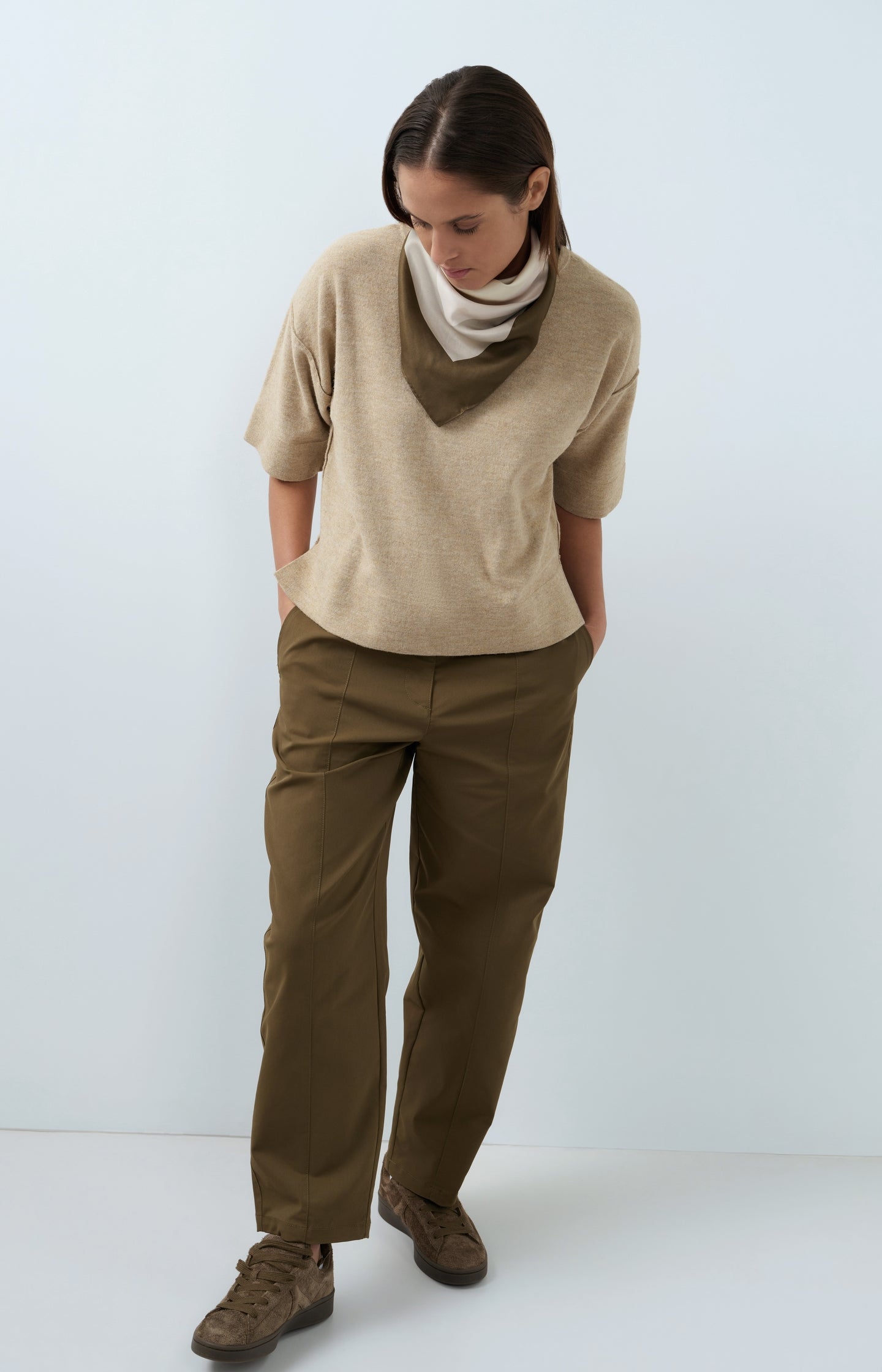 Fine knitted oversized T-shirt with half-length sleeves
