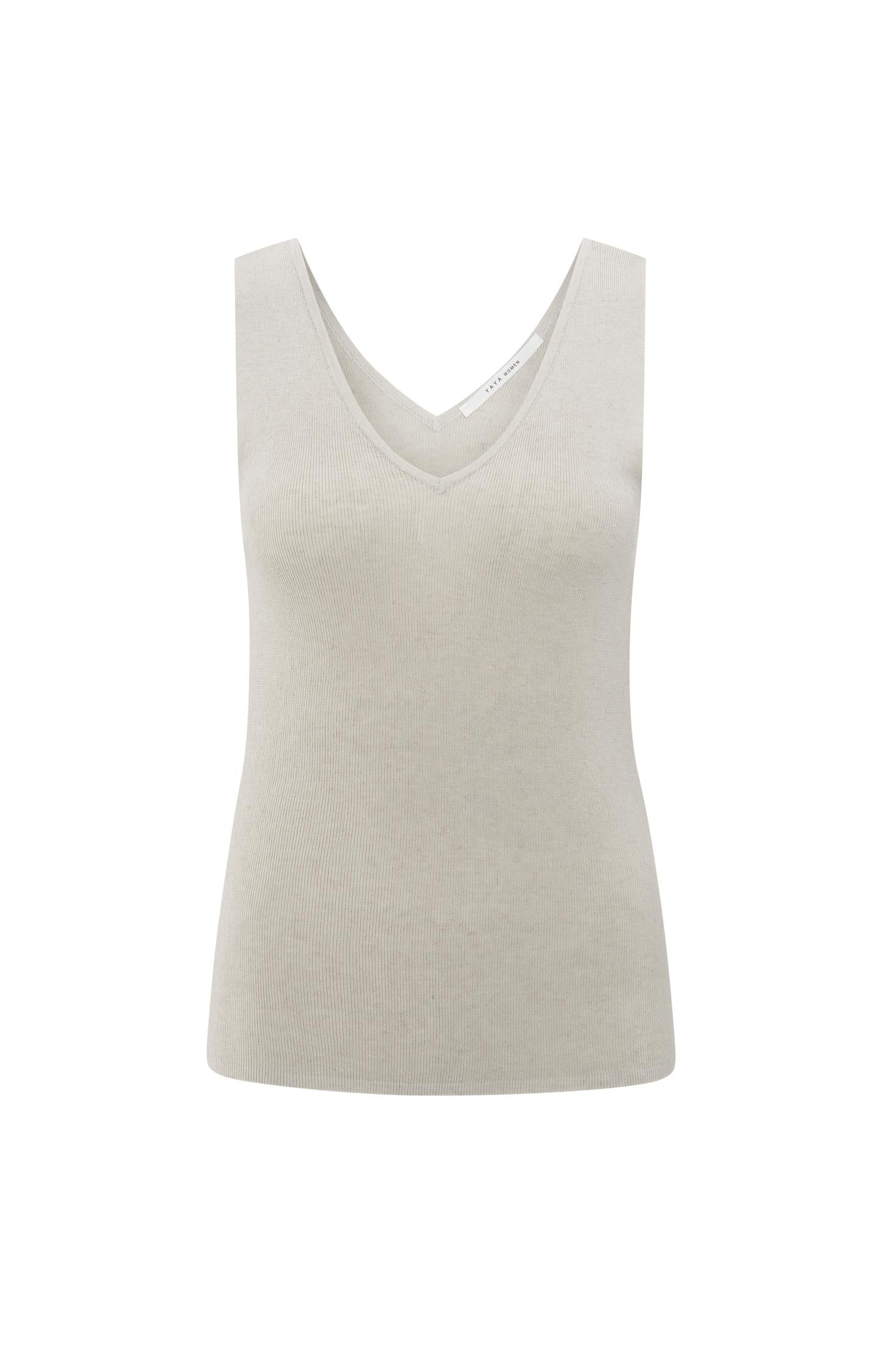 Fine rib knitted tank top with V-neckline - Type: product