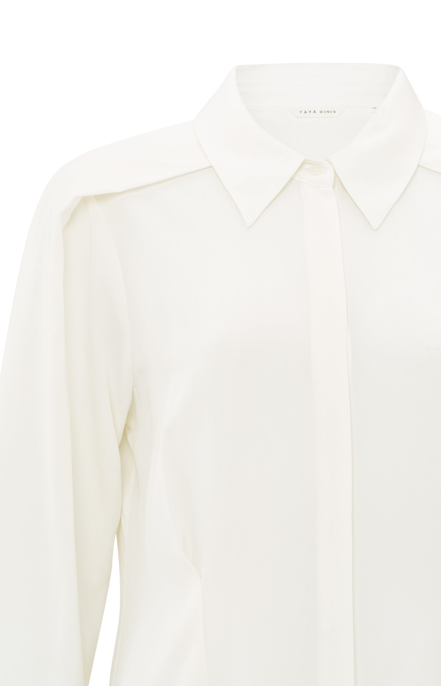 Fitted blouse with long sleeves and shoulder accents