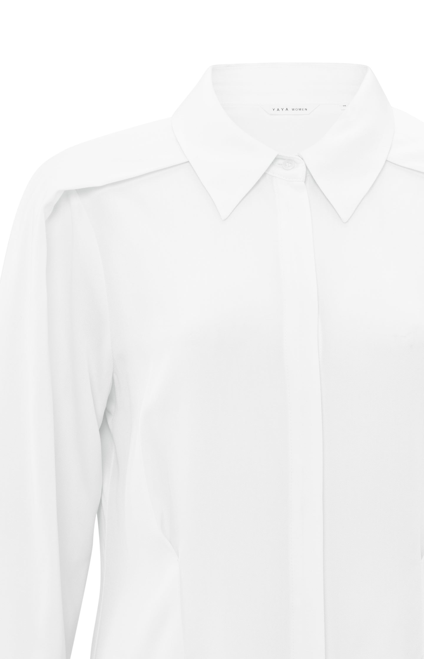 Fitted blouse with long sleeves and shoulder accents