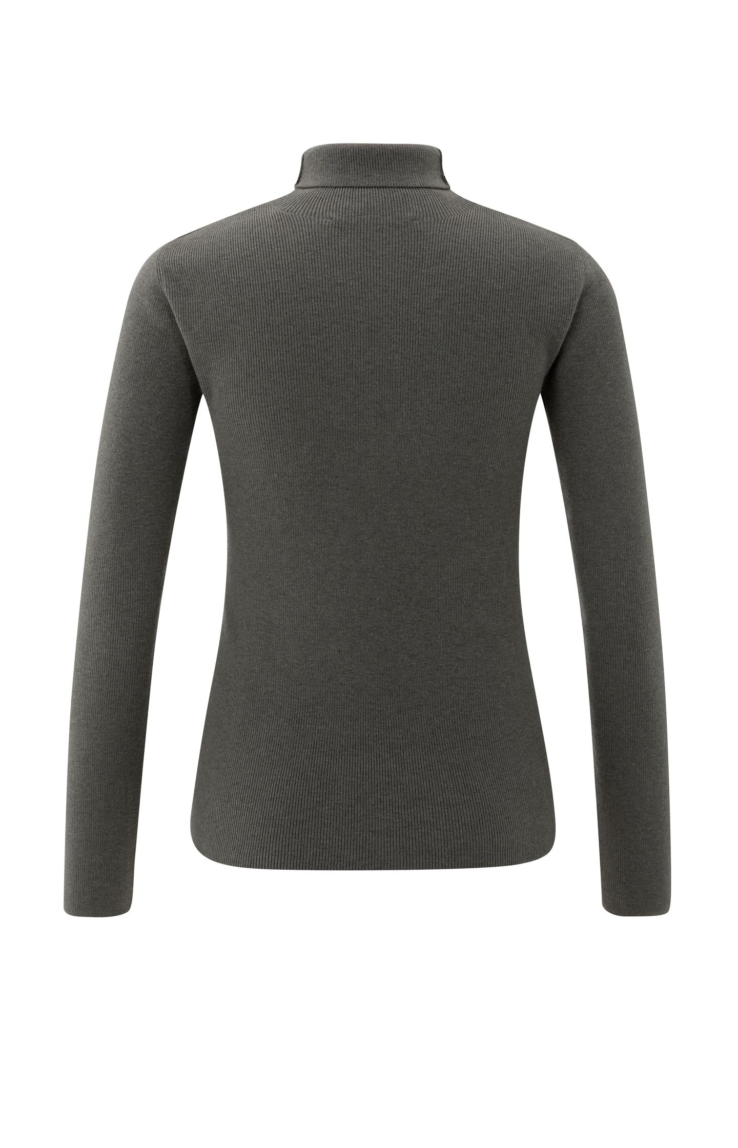 Fitted ribbed top with turtleneck