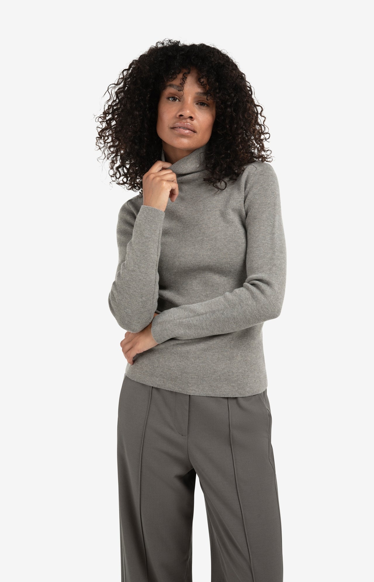Fitted ribbed top with turtleneck