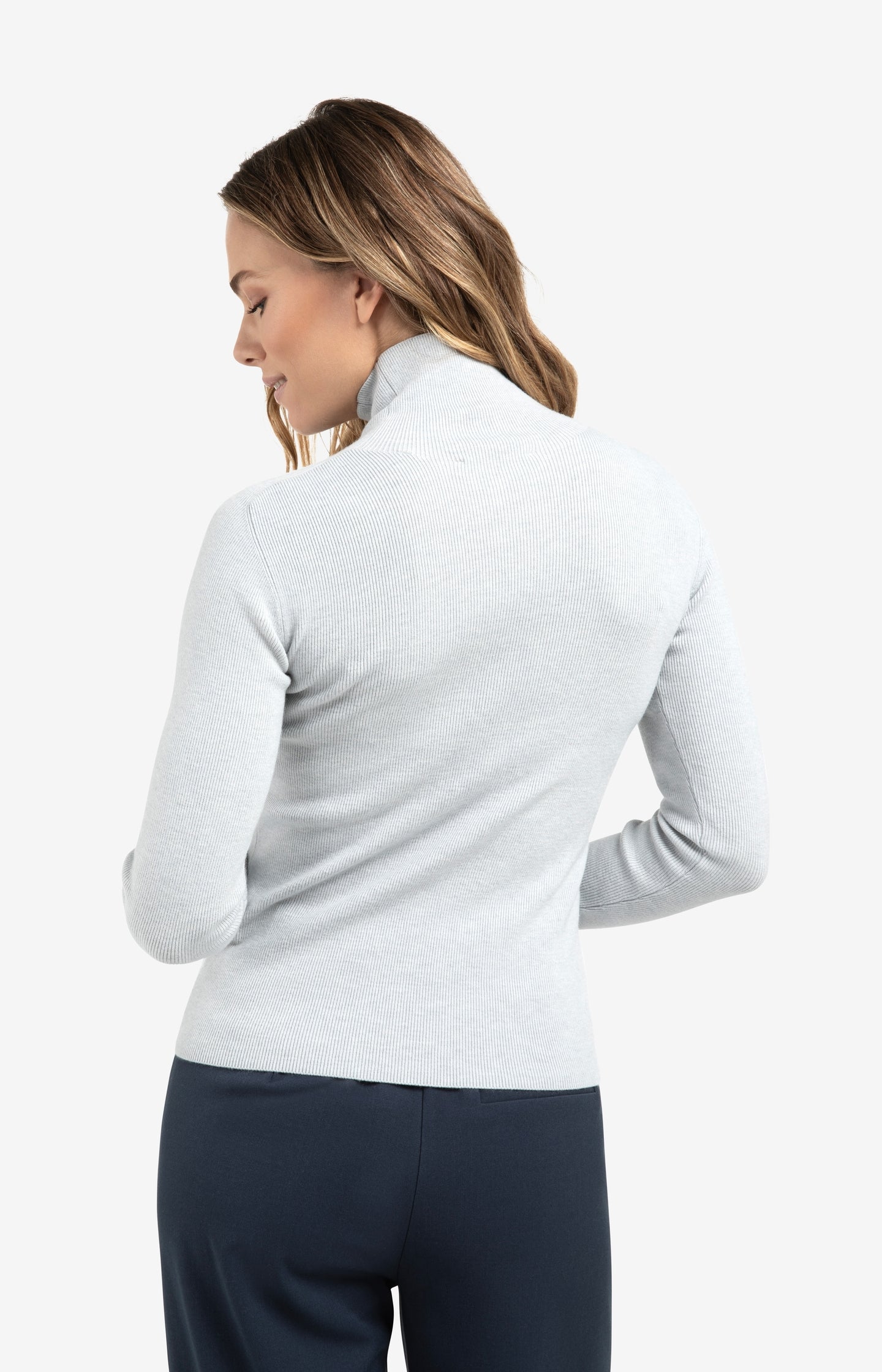 Fitted ribbed top with turtleneck