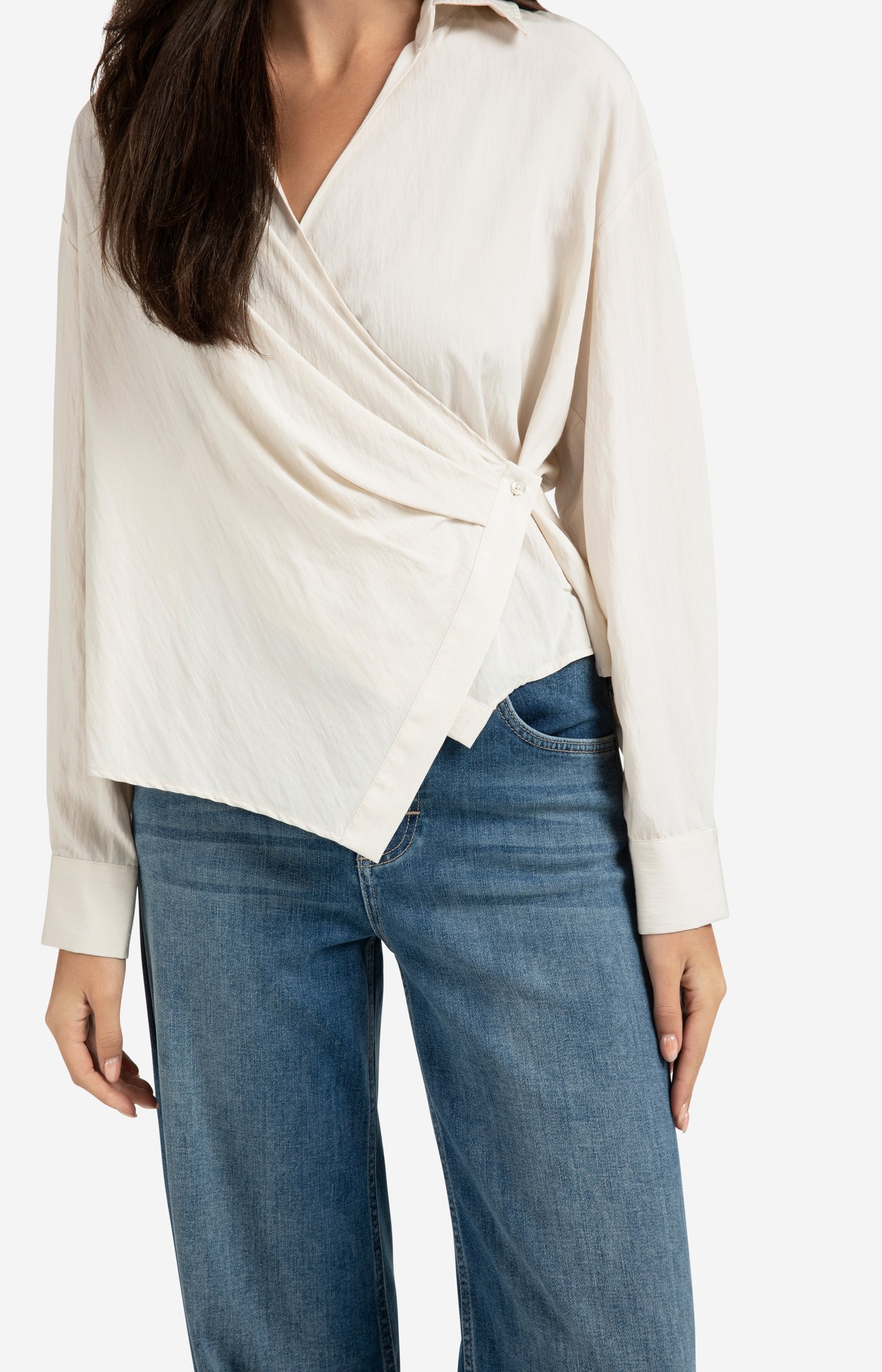 Fitted wrap blouse with long sleeves