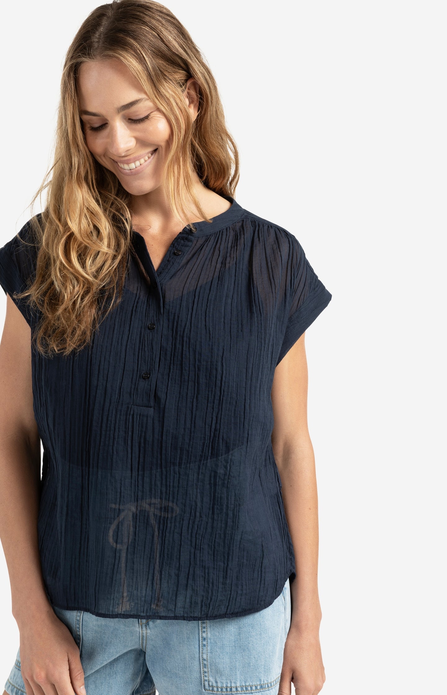Flowy blouse with polo collar and cap sleeves