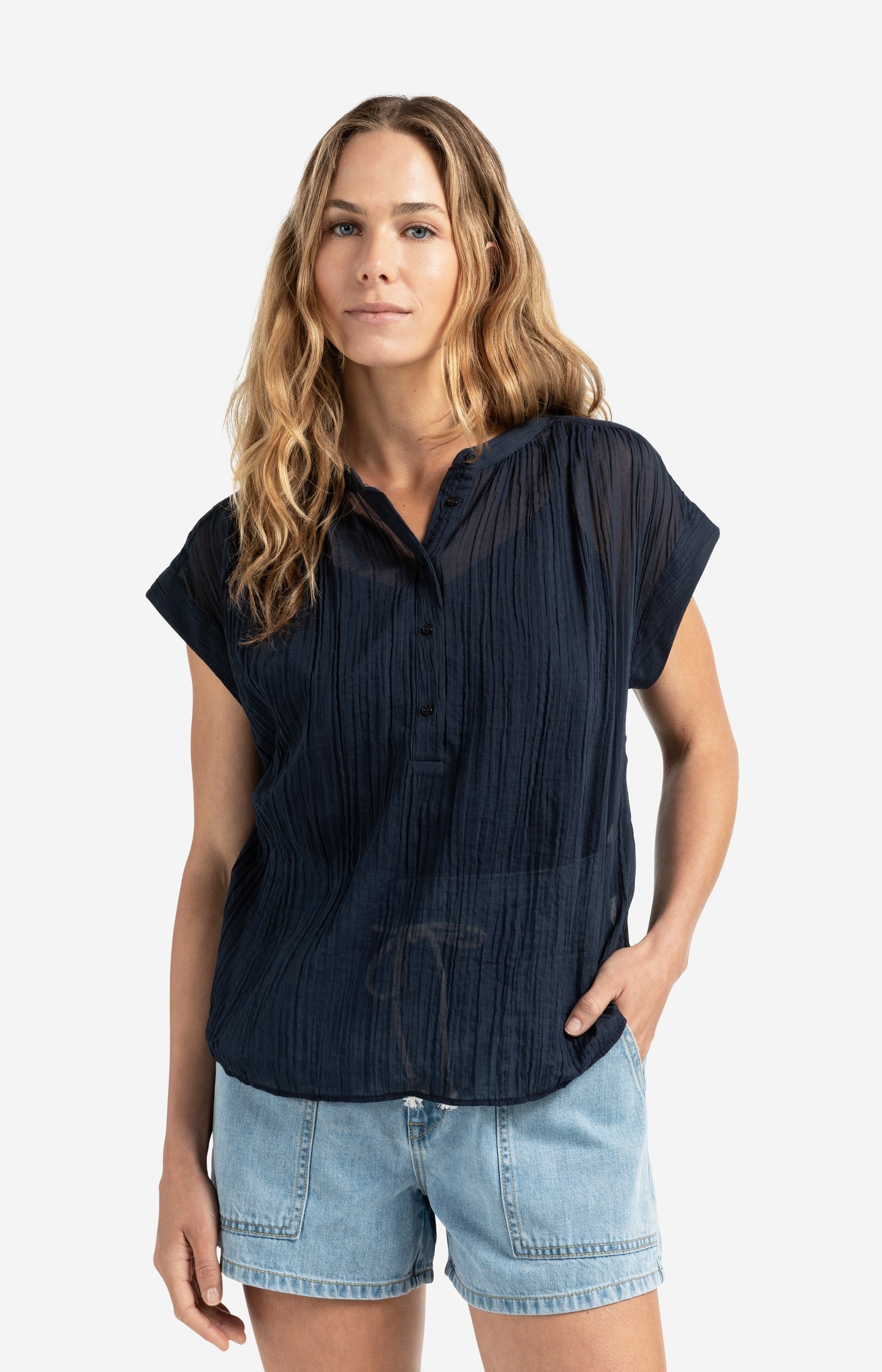 Flowy blouse with polo collar and cap sleeves
