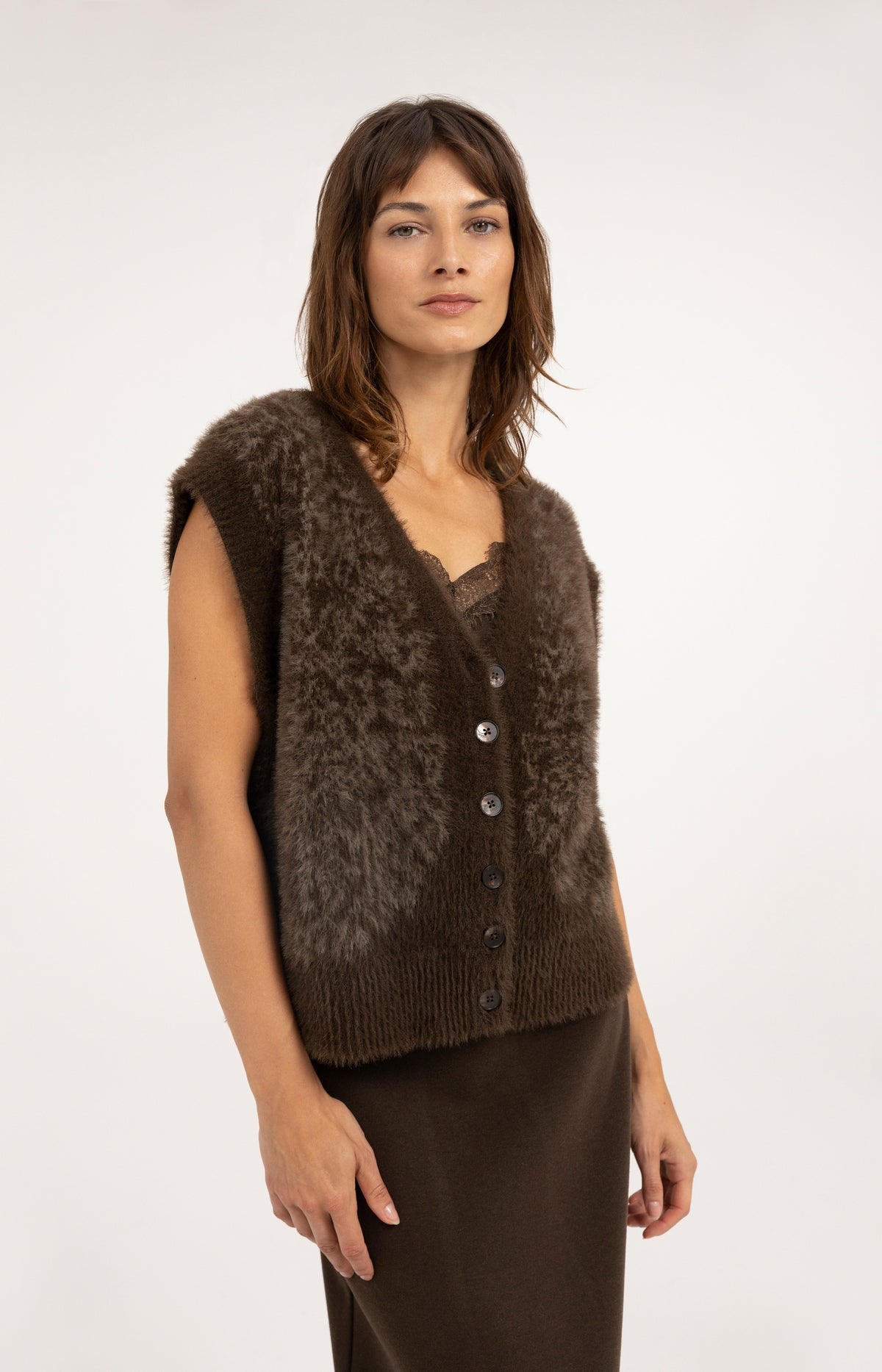 Fluffy spencer met patroon - Delicioso Brown Dessin