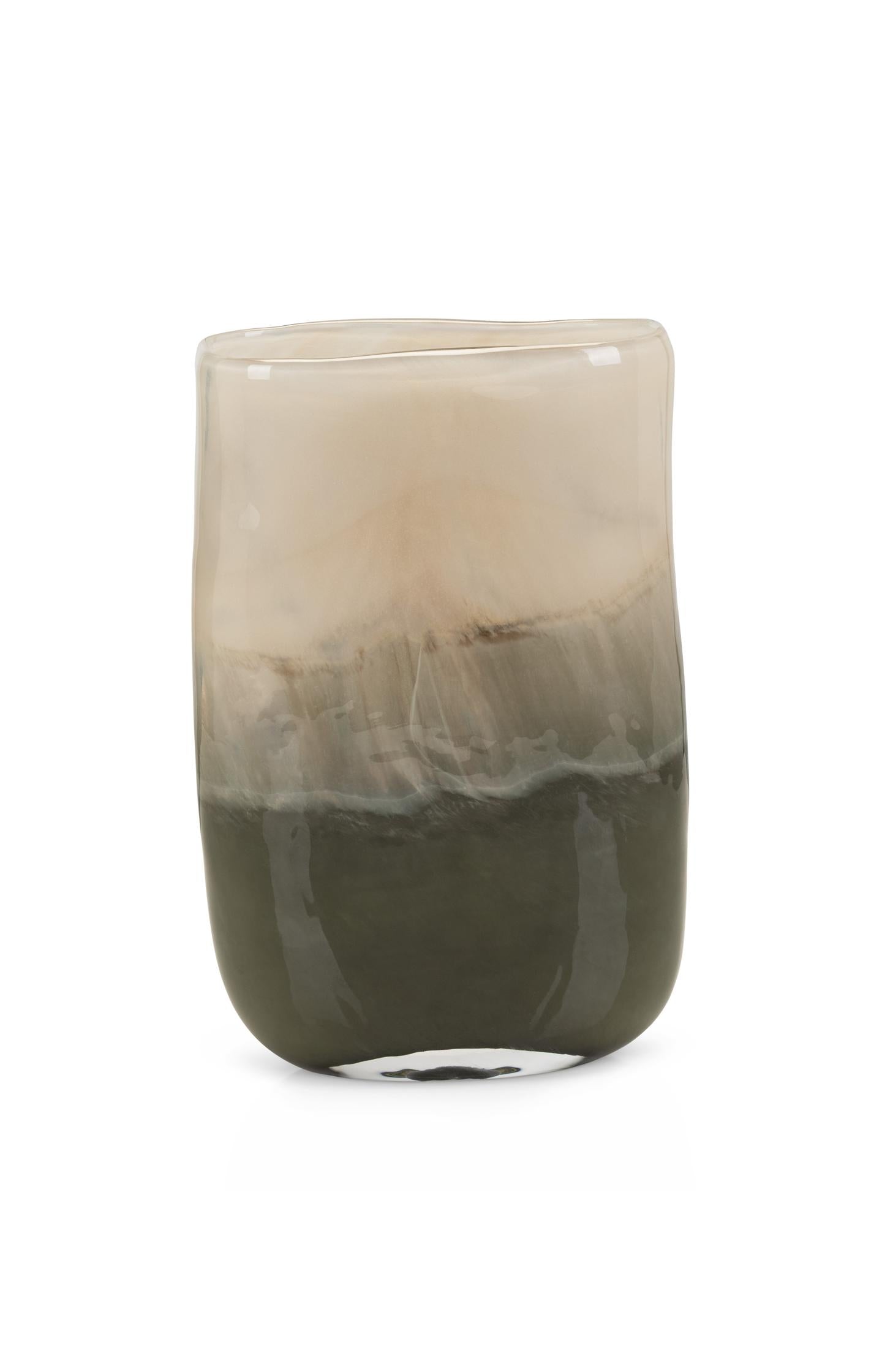 Glasvase mit Farbverlauf