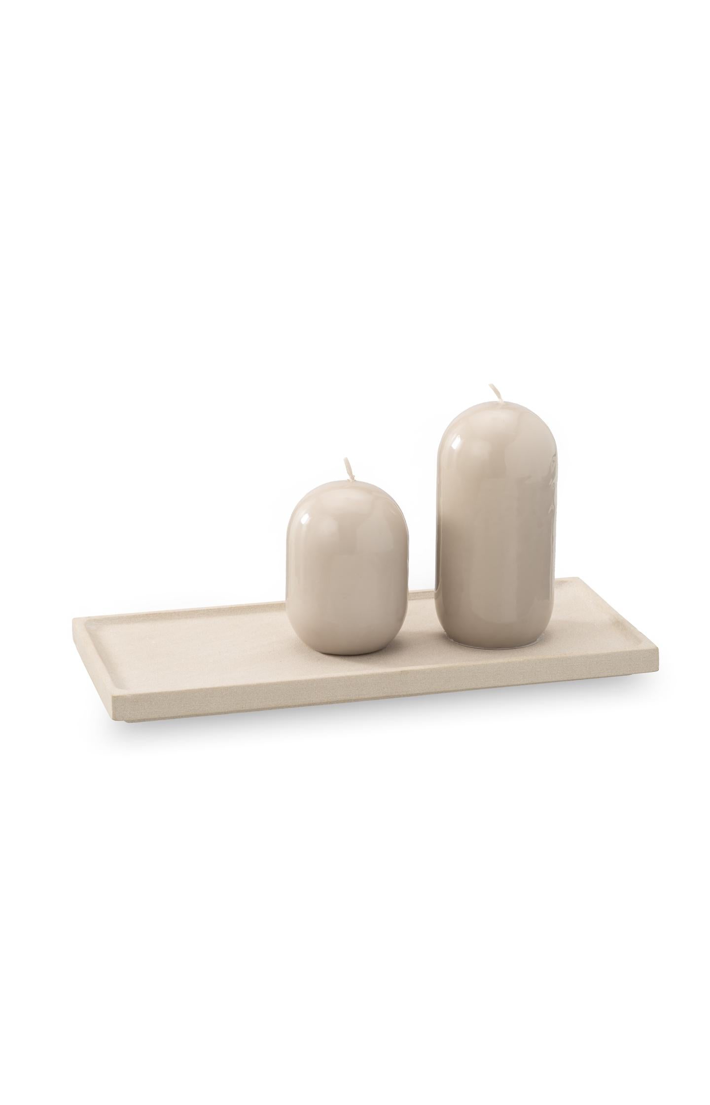 Glossy capsule candle
