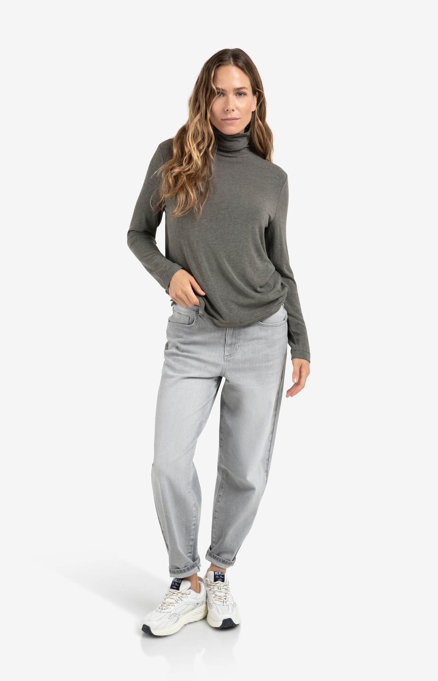 Heavyweight jersey top with turtleneck and long sleeves