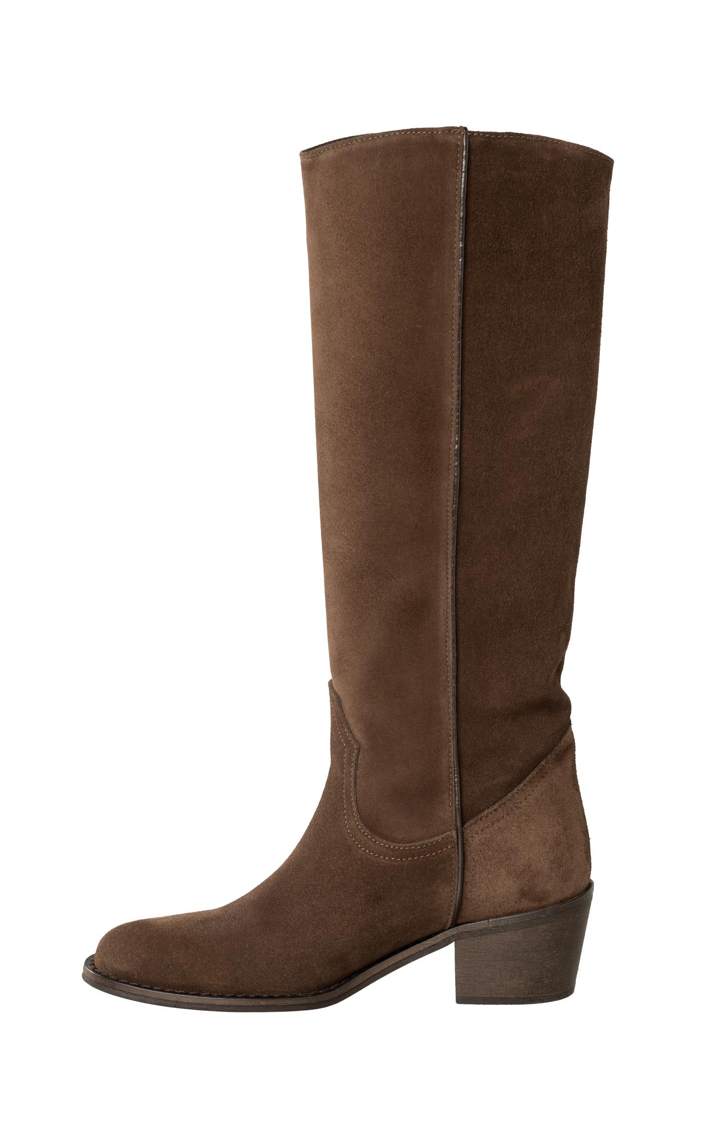 High leather boot with block heel