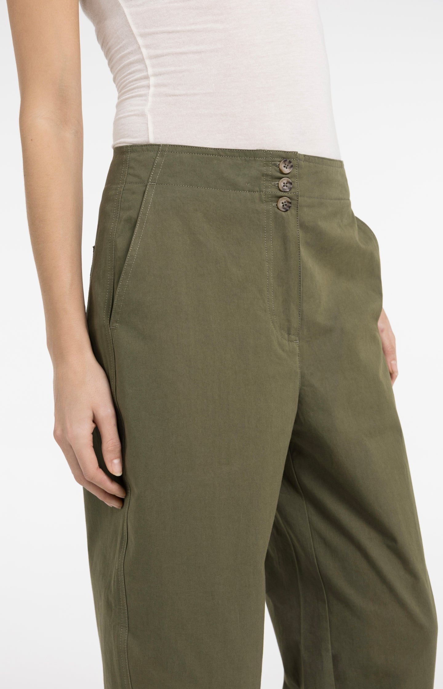 High waist barrel trousers with button detail