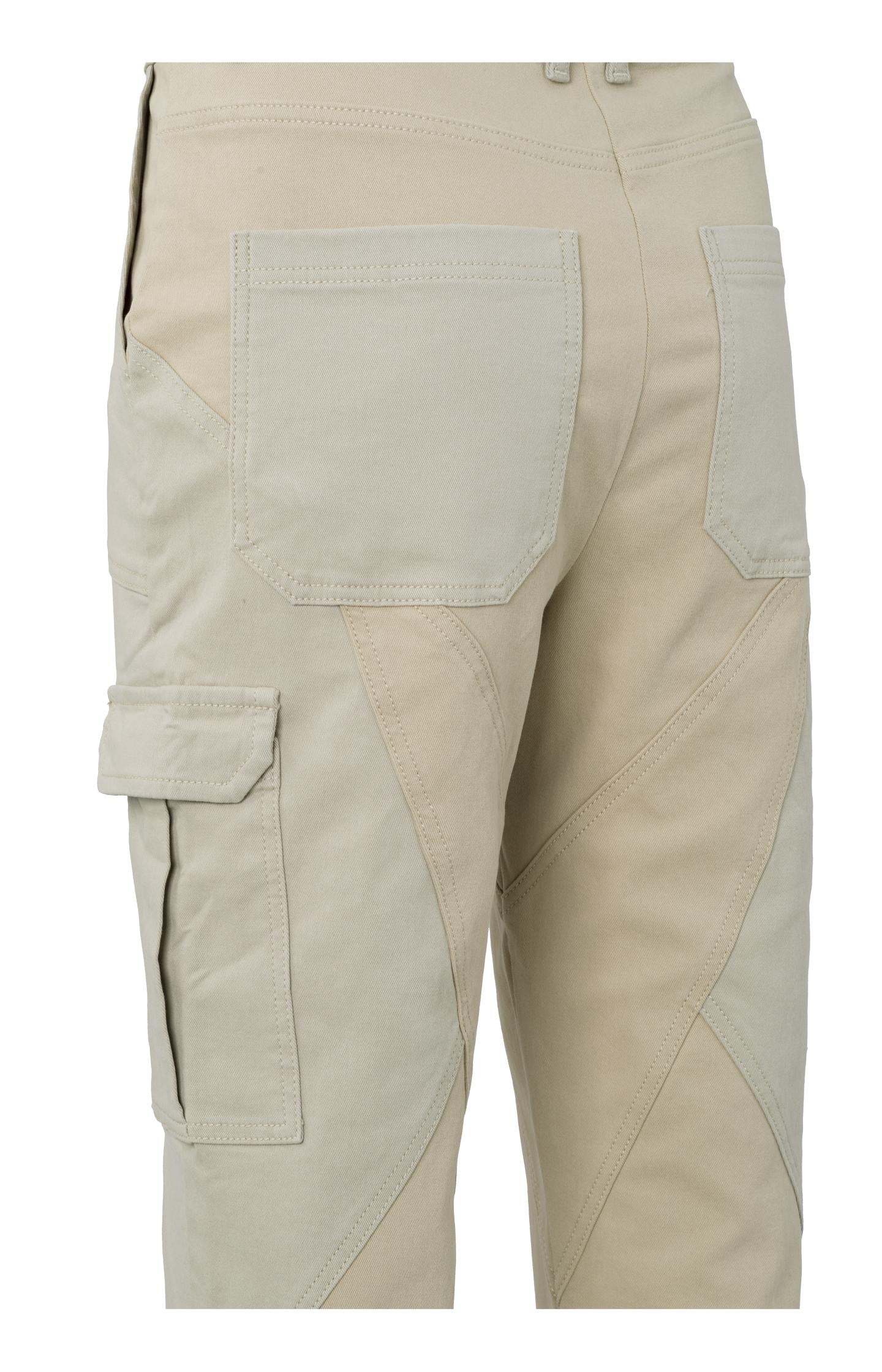 High waist cargo trousers with six pocket style and zip fly