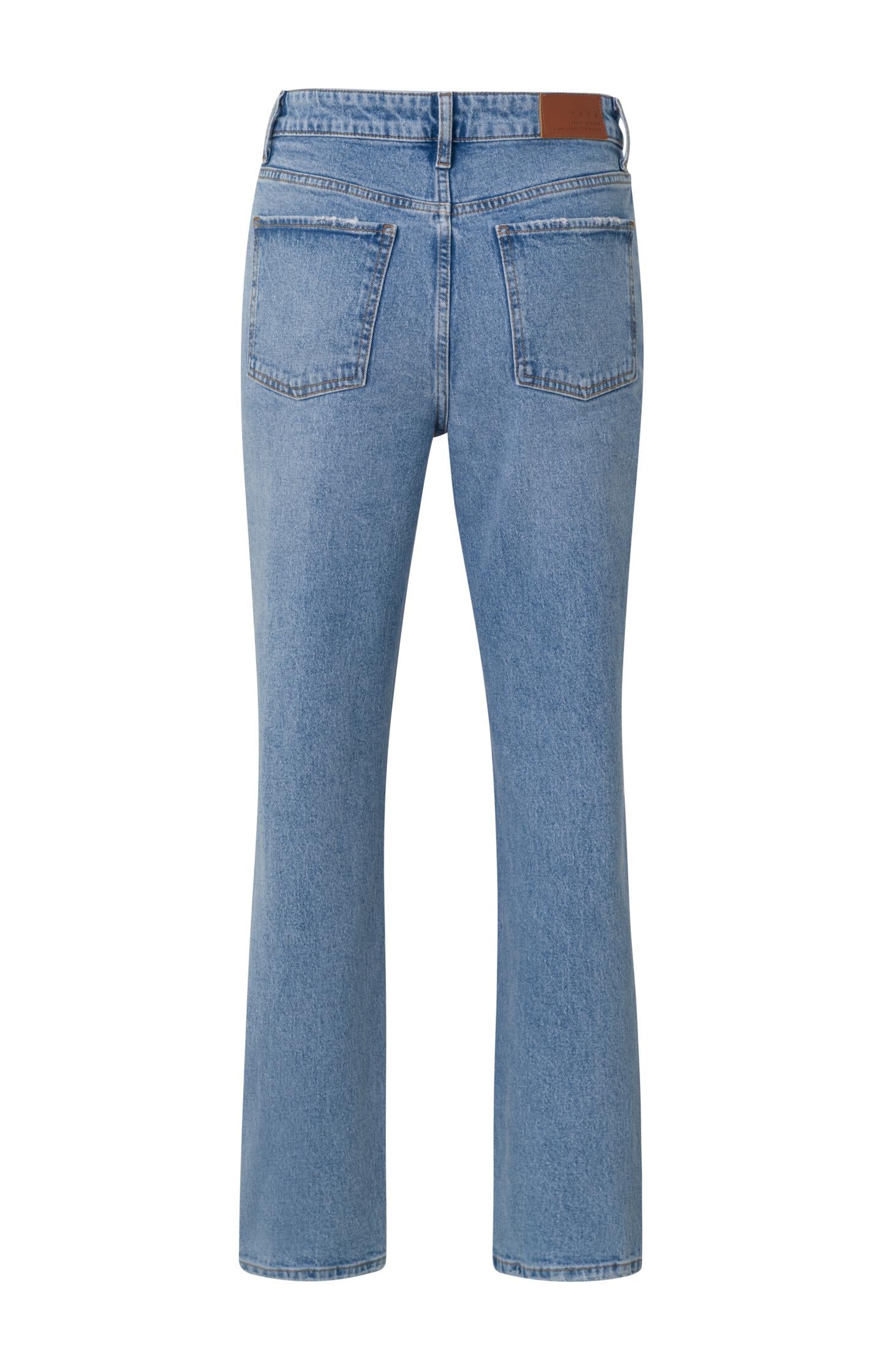 High waist denim in straight fit with five-pocket style