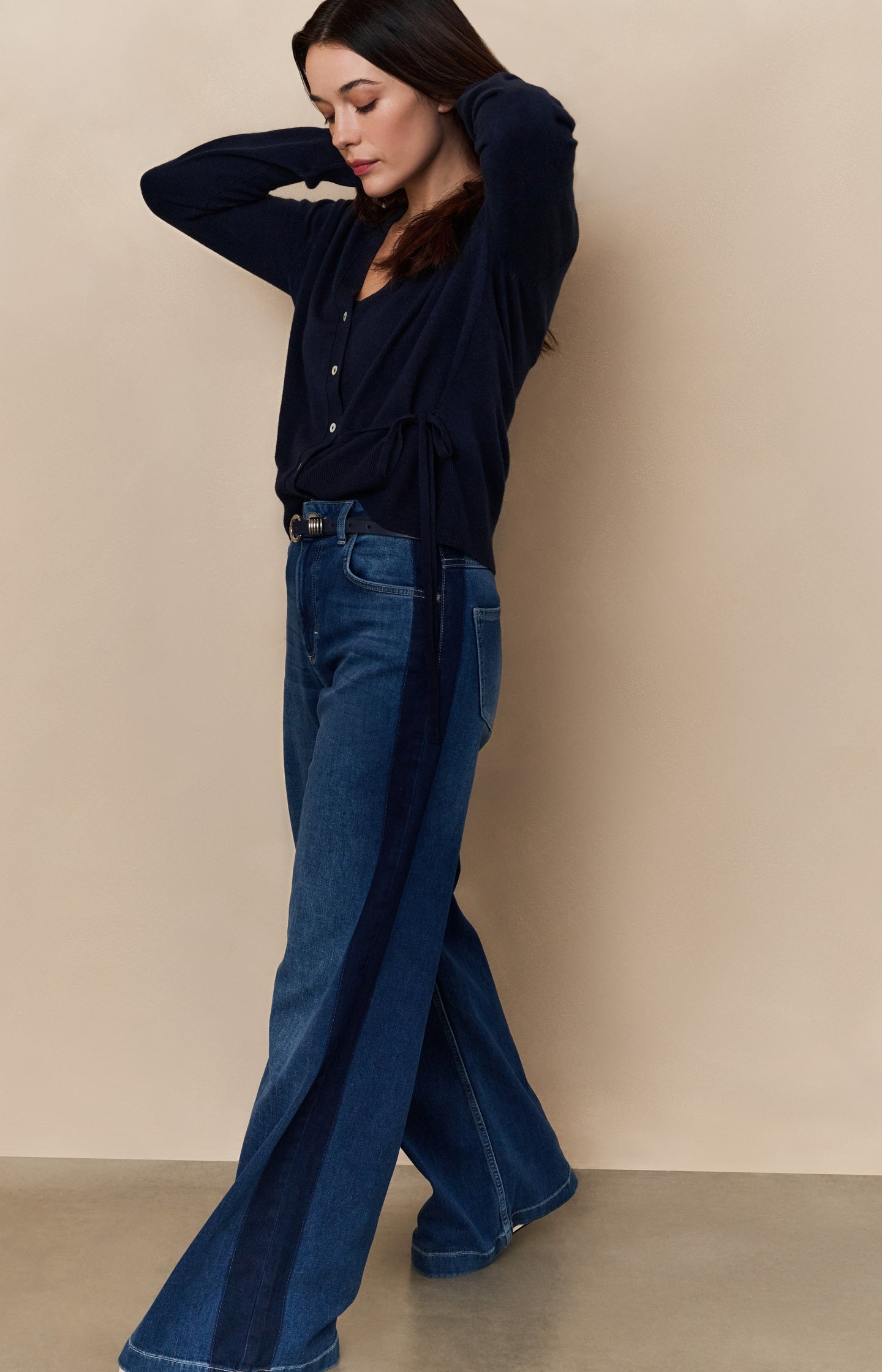 High waist jeans with tape detail and wide legs (L34) - Type: lookbook