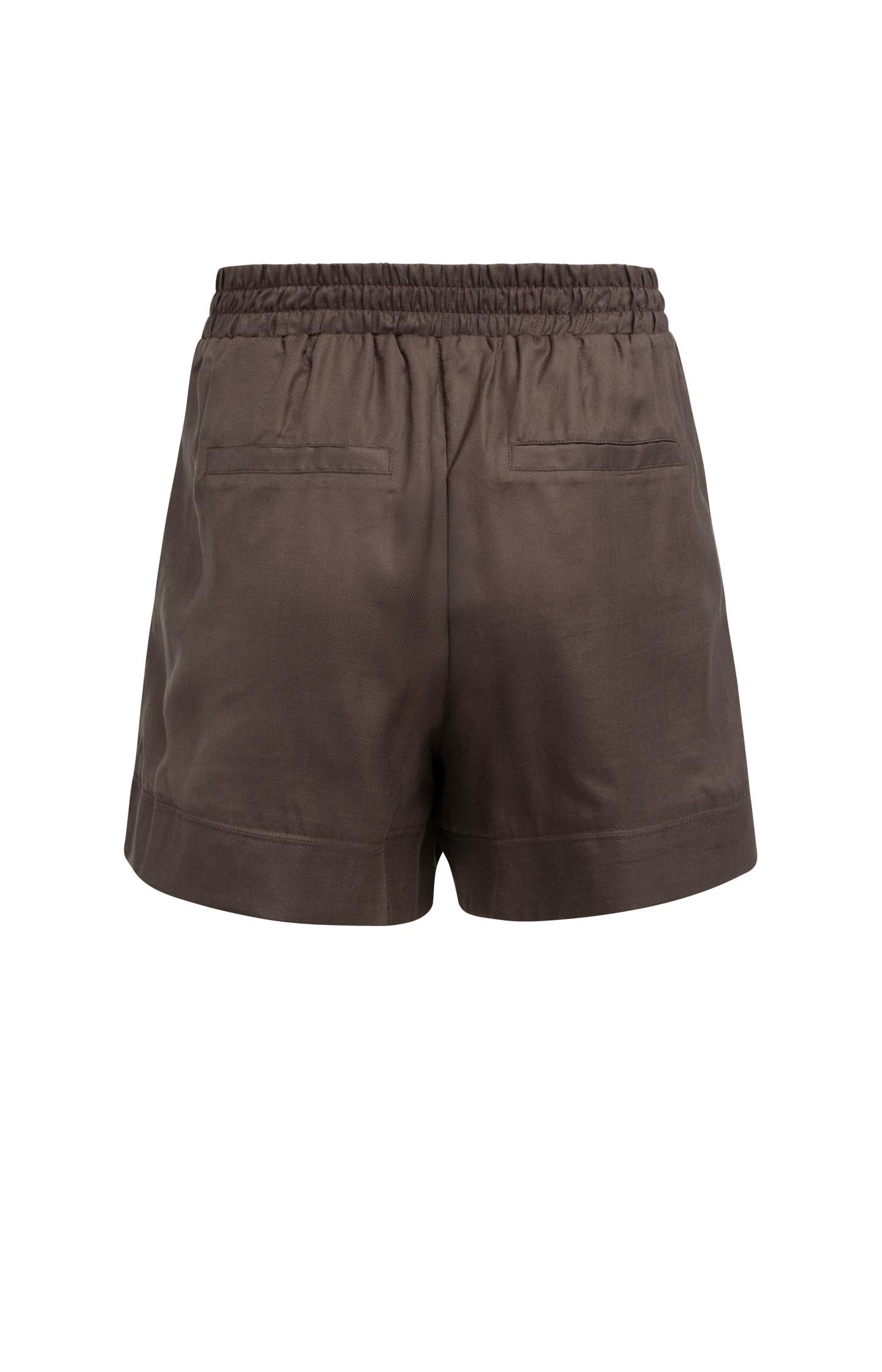 High-waist shorts with elastic waistband