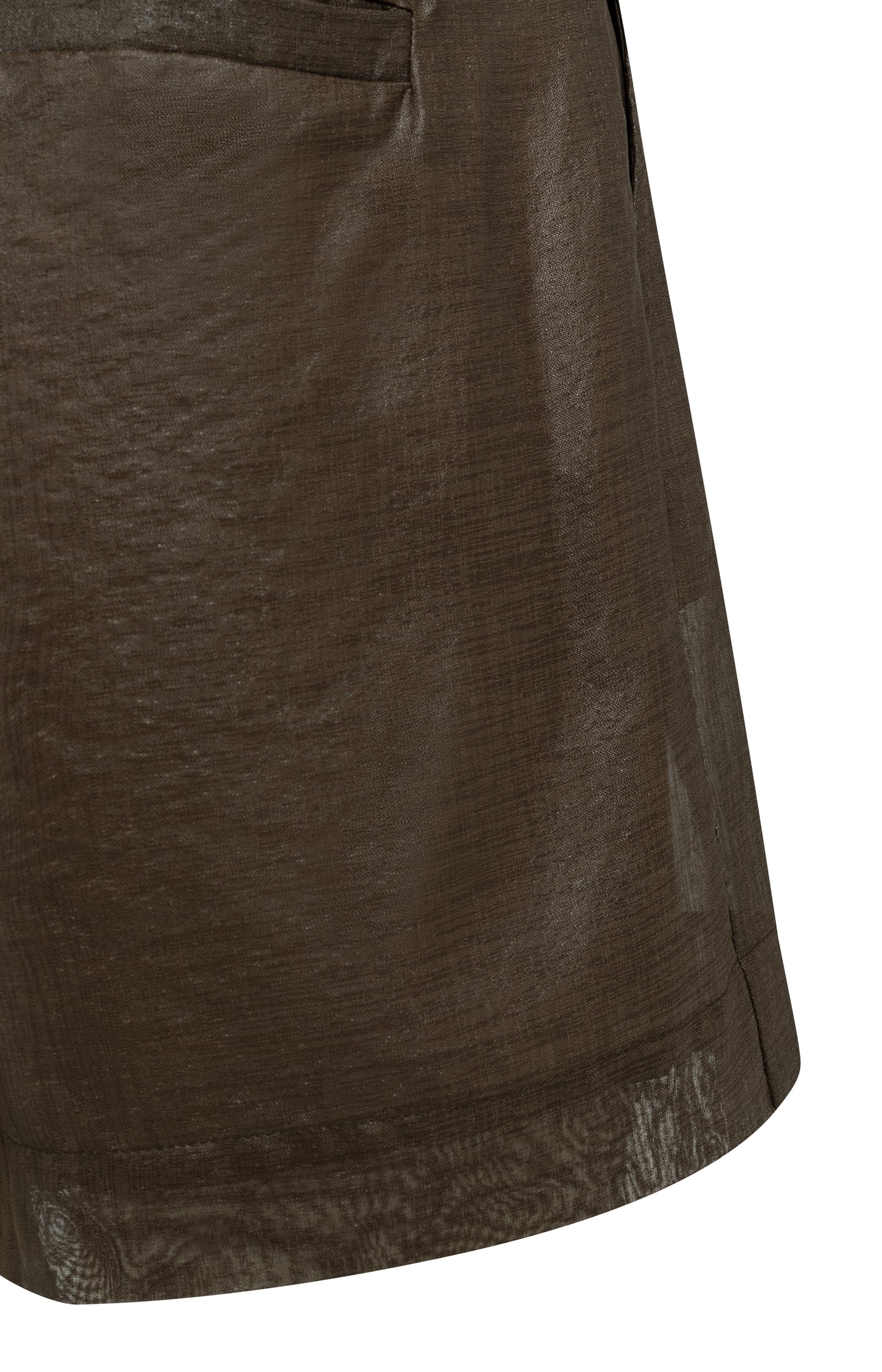 High-waist shorts with subtle sheen - Type: video