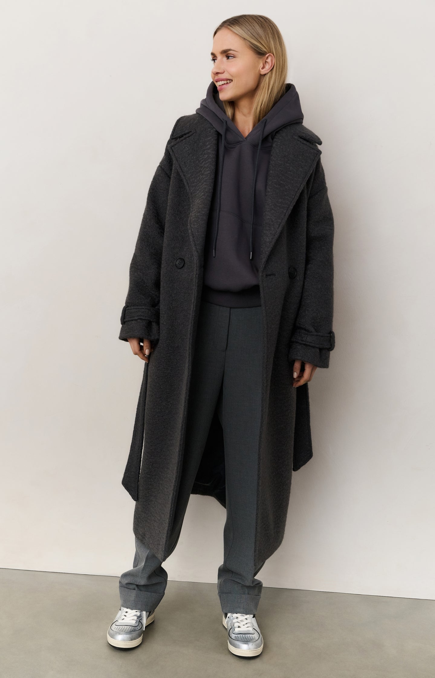 High waist tailored trousers with turn-ups