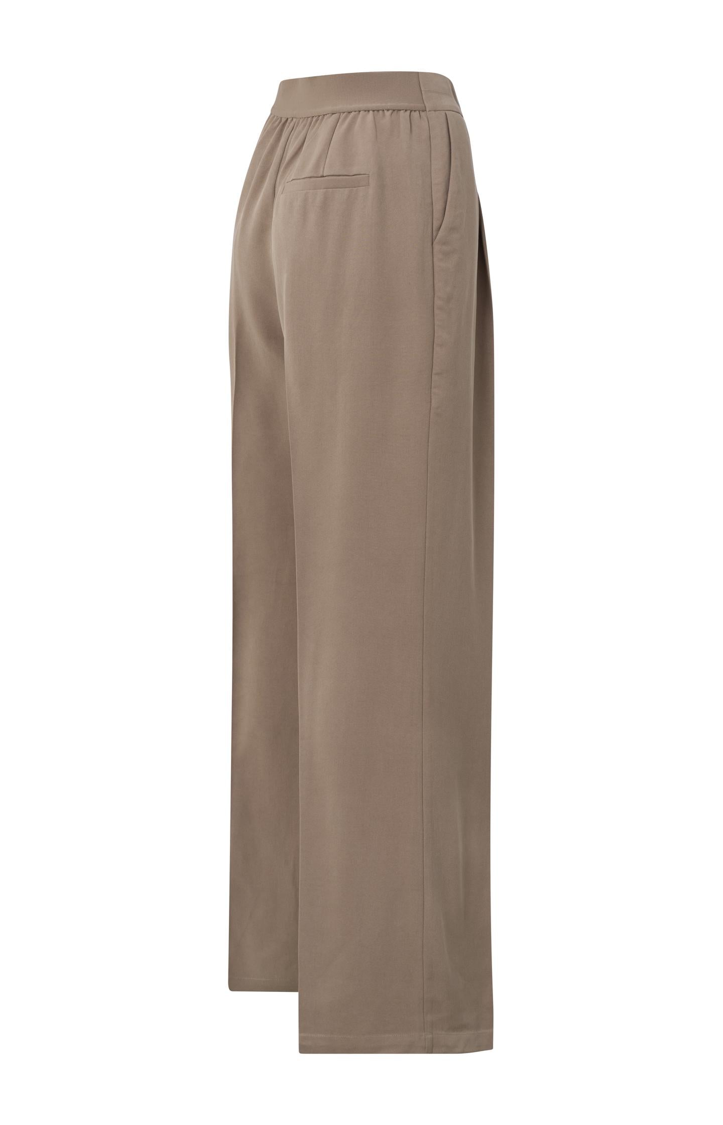 High waist trouser with wide leg, side pockets and zip fly