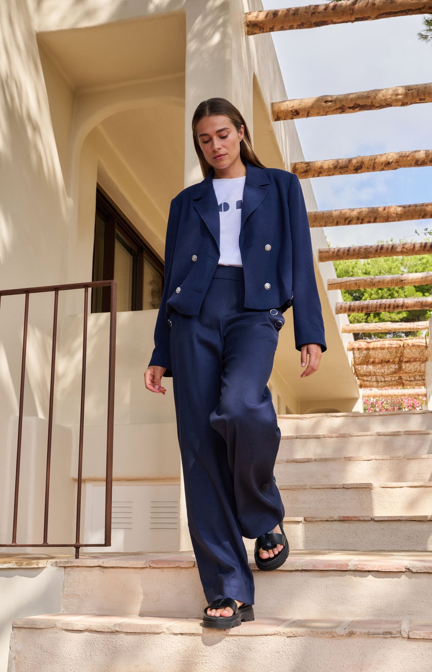 High waist trousers with decorative buttons and wide legs - Blue High waist trousers with decorative buttons and wide legs - Blue
