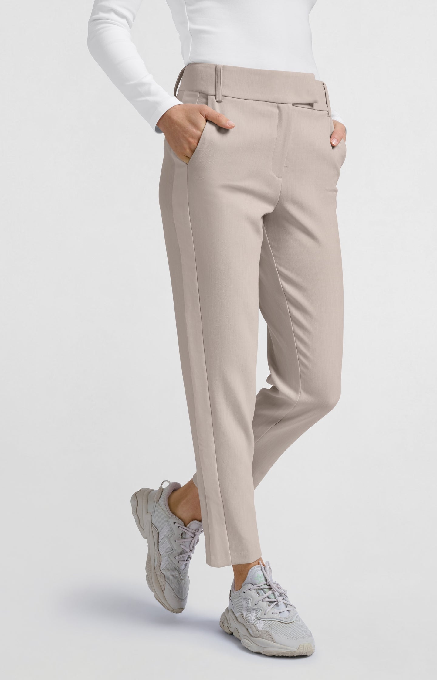 High-waist trousers with piping detail and straight legs