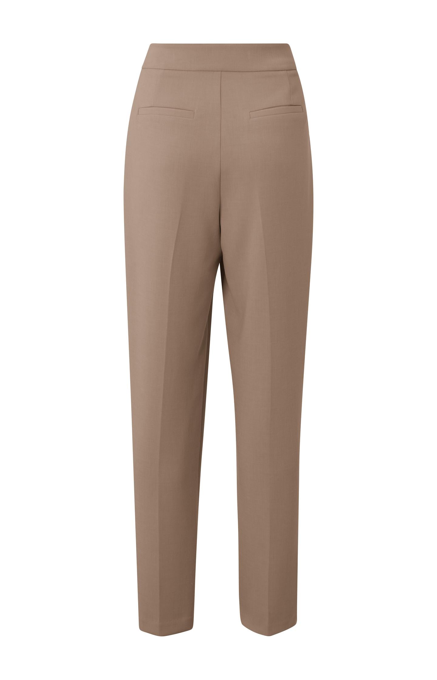 High waist trousers with pleated details and side pockets