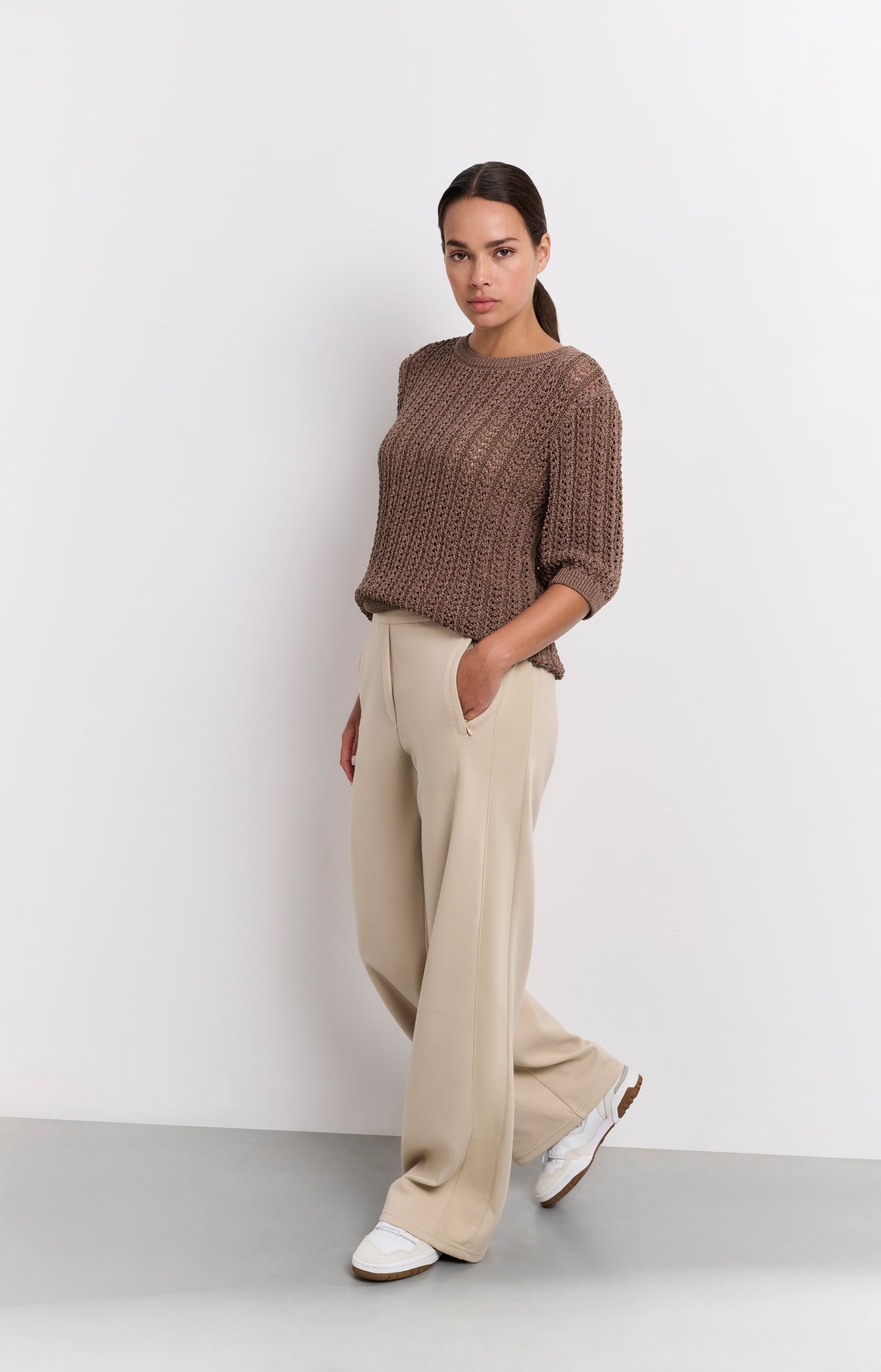 High-waisted wide-leg trousers - Type: lookbook