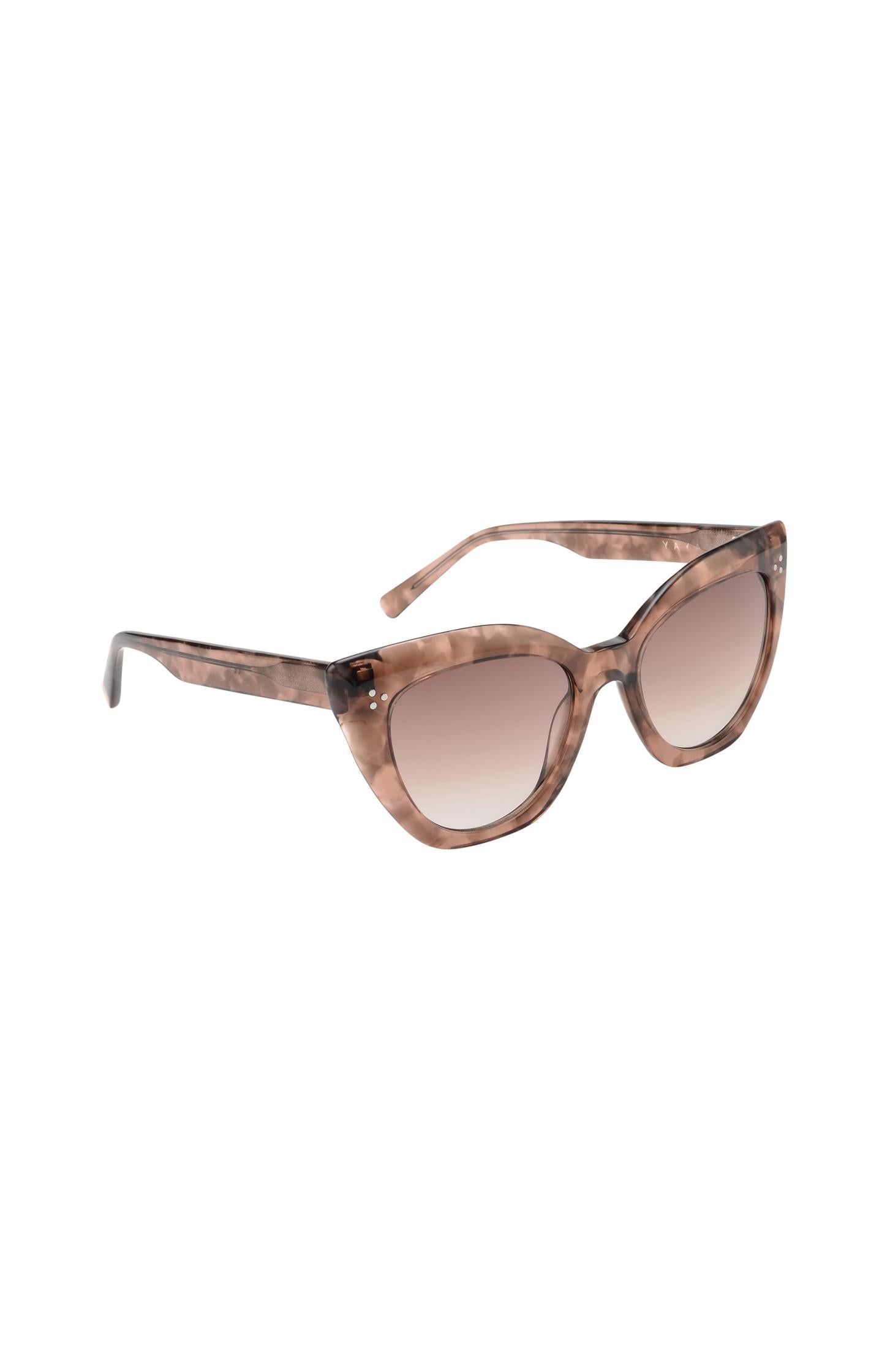 Jacky sunglasses in cat eye design with soft colored lenses