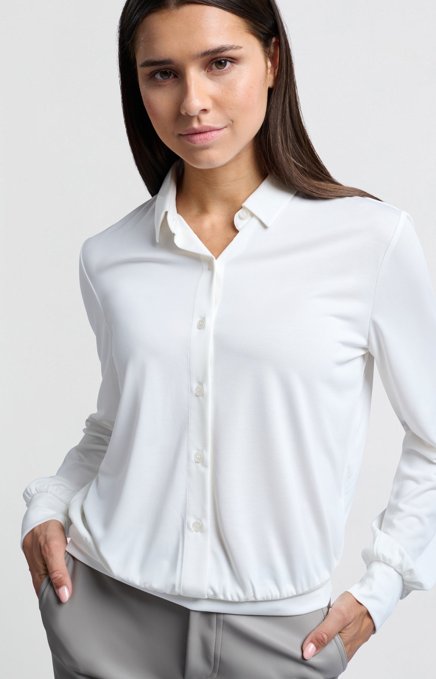 Jersey blouse top with balloon sleeves and button closure - Type: lookbook