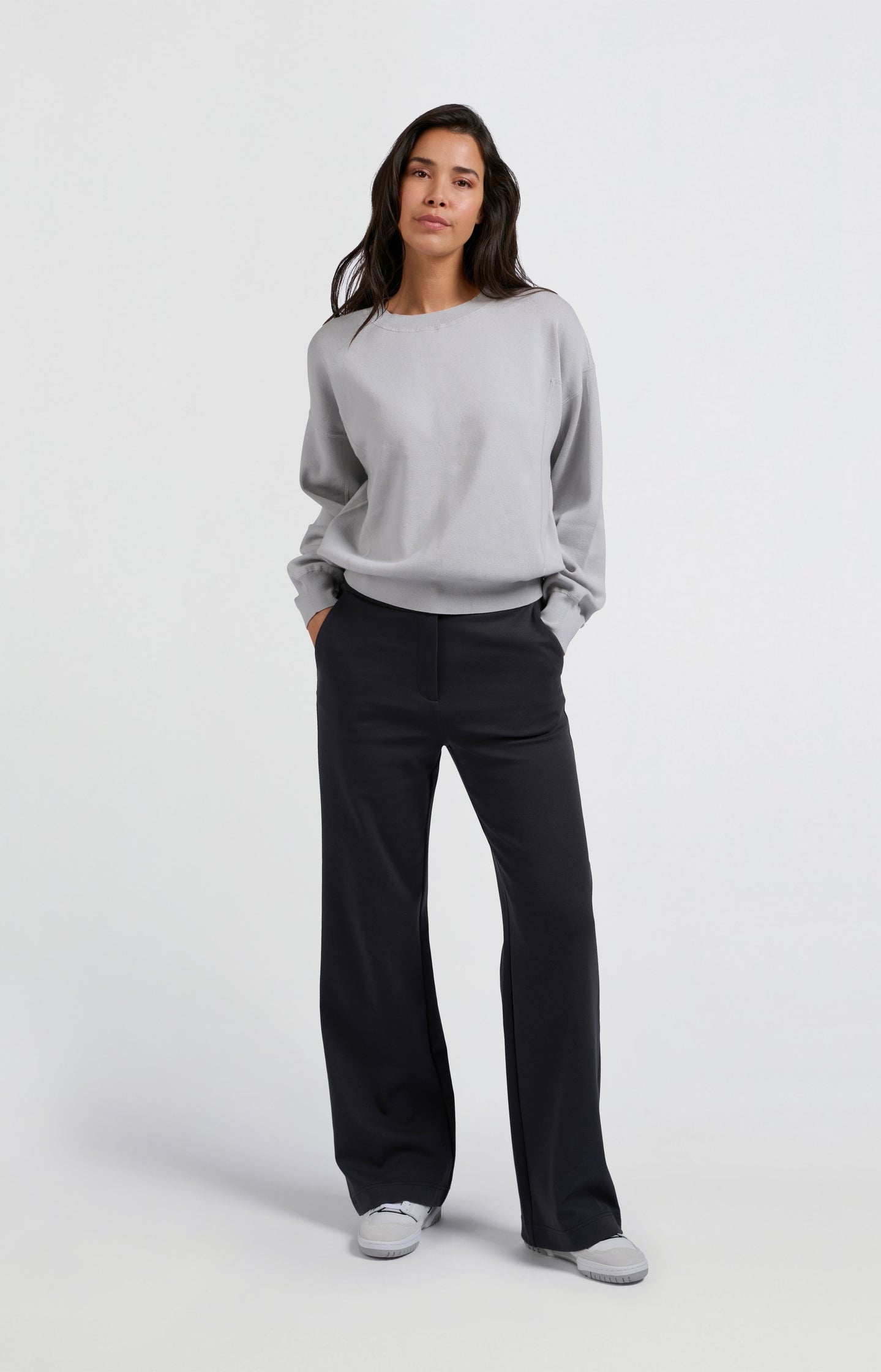 Jersey pants with wide legs, waistband and pockets