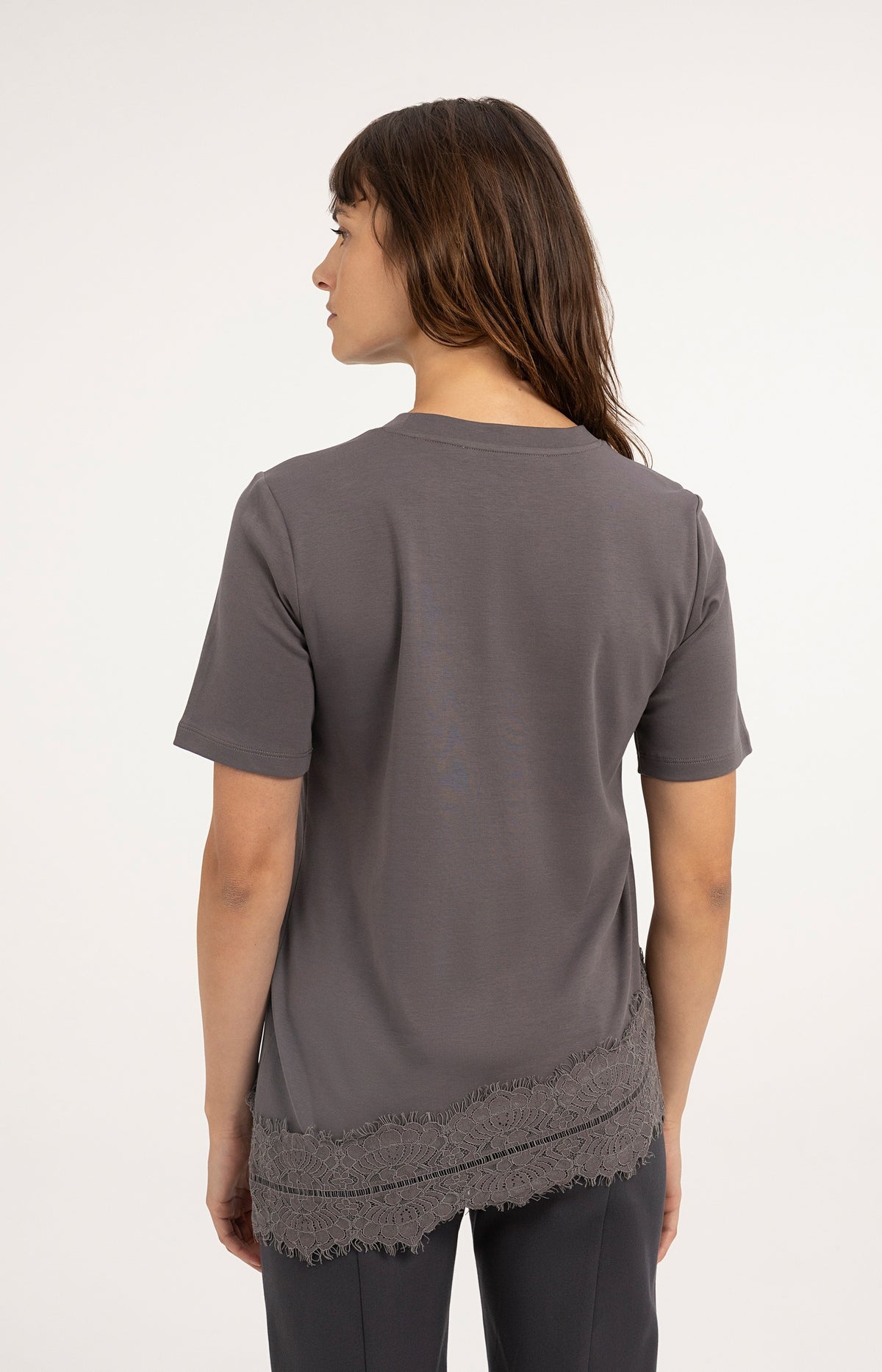 Jersey T-shirt with lace hem - Pavement Grey