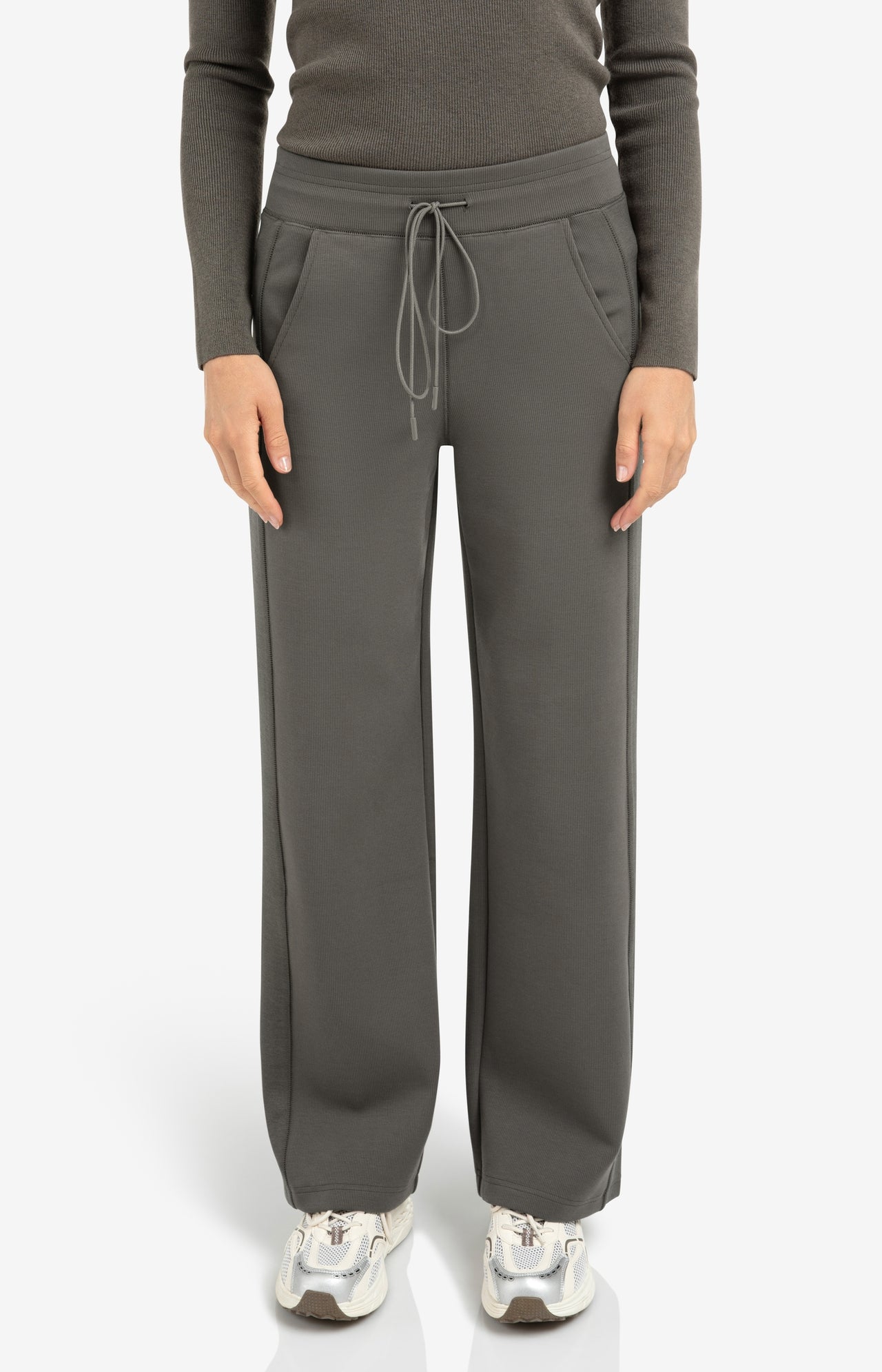 Jersey trousers with wide legs and side seam details