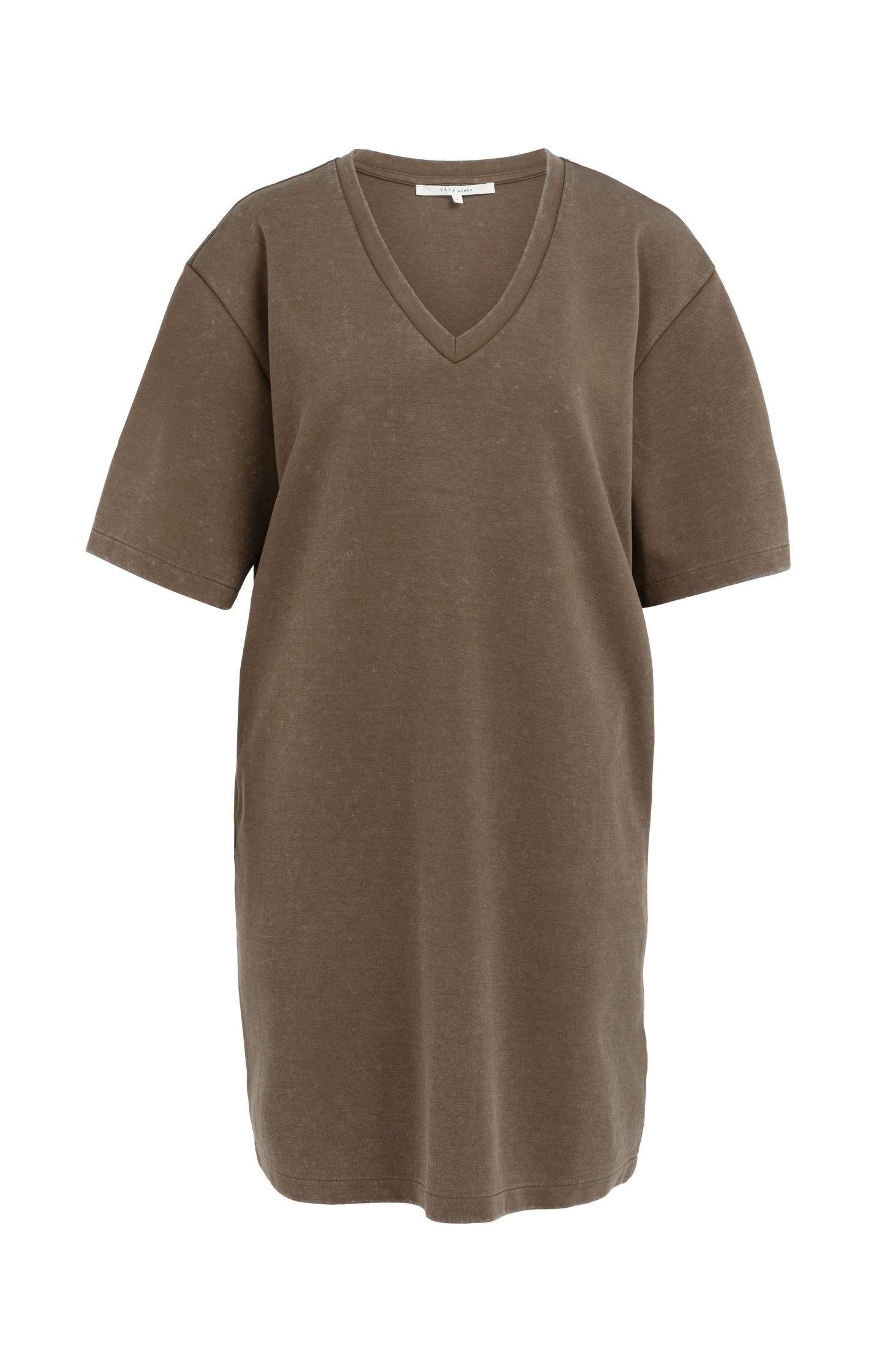 Jersey V-neck dress with washed look and tie belt - Type: product